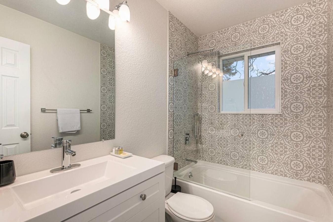 Mile Hi Basecamp Hot tub and Game Room