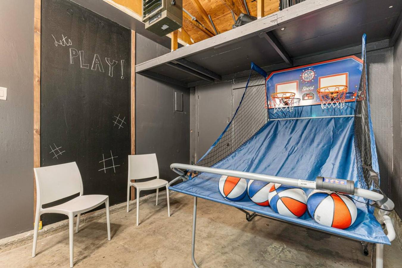 Mile Hi Basecamp Hot tub and Game Room