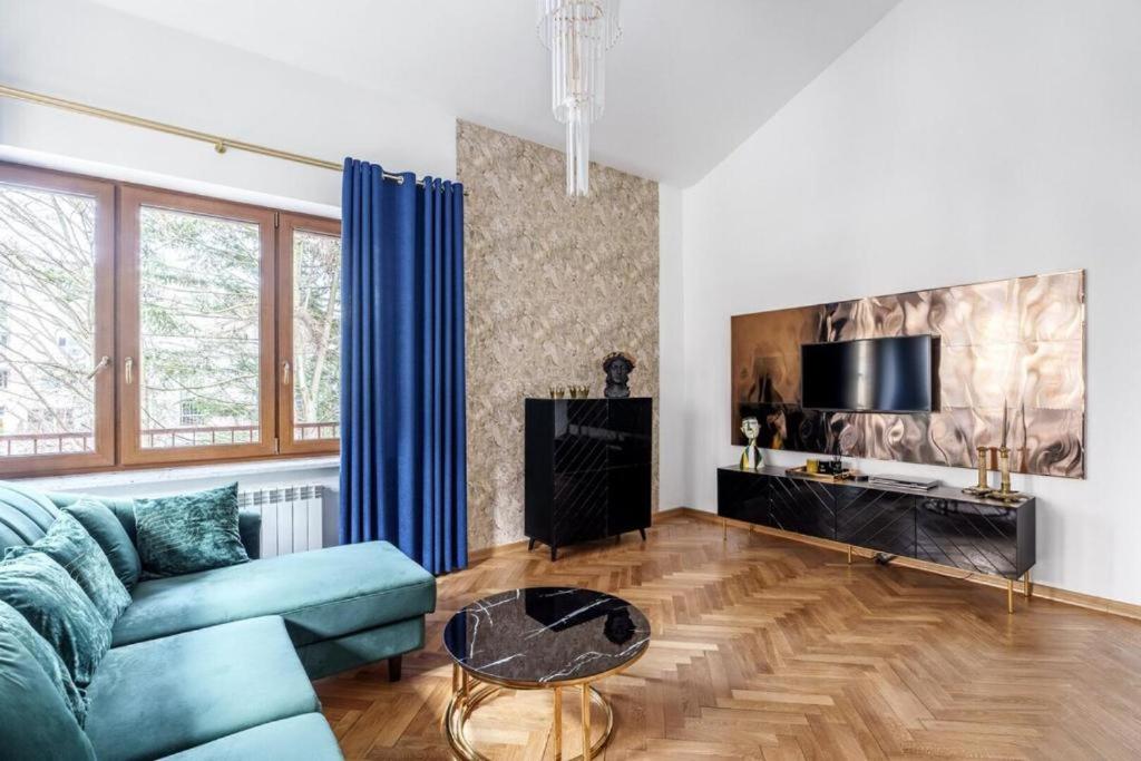 Luxury Family Villa in the Heart of Warsaw