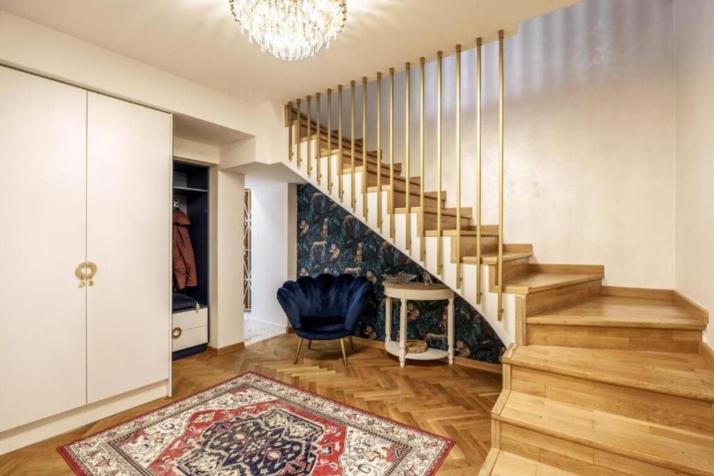 Luxury Family Villa in the Heart of Warsaw