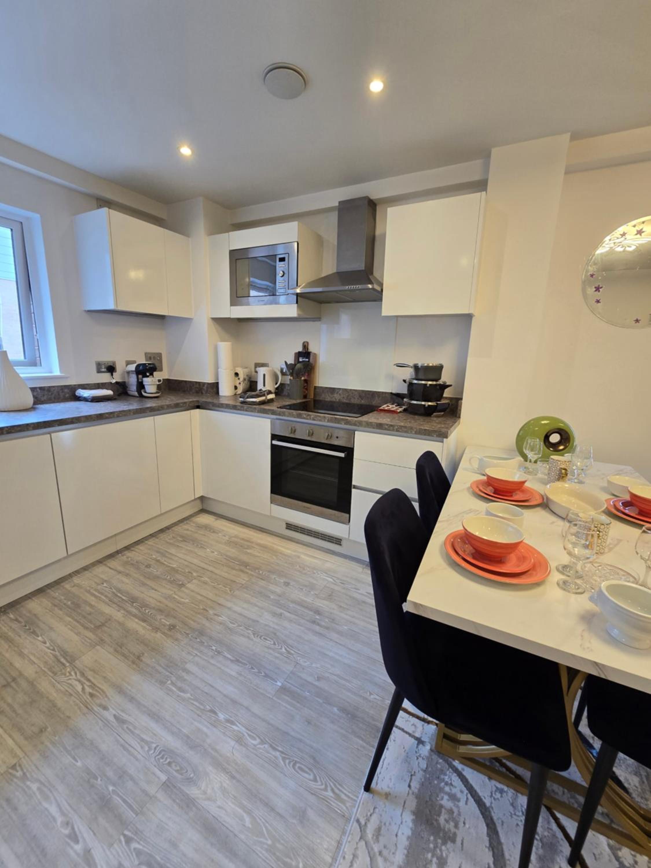 Mega3 Central Manchester Luxury 2-Bedroom,2-Baths with Free Car Park
