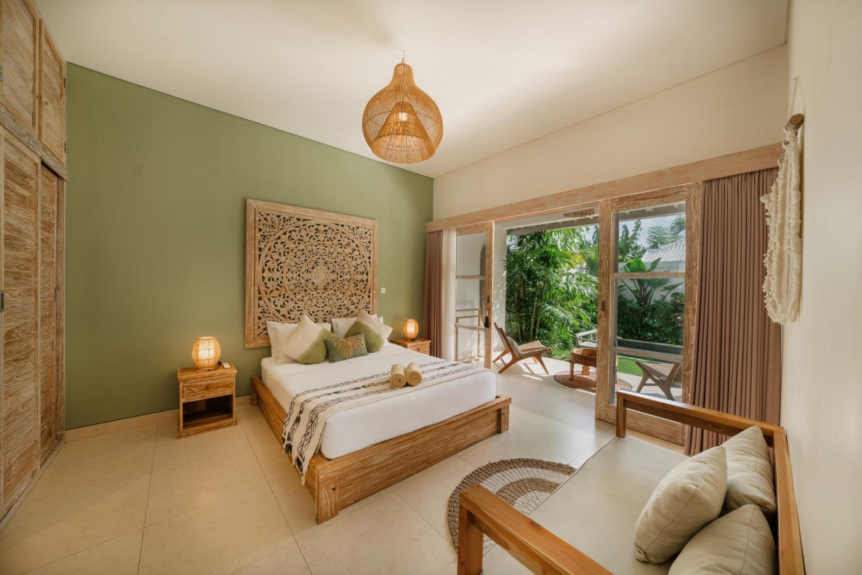 Villa Anna Lou 1BR Boho Escape in Seminyak