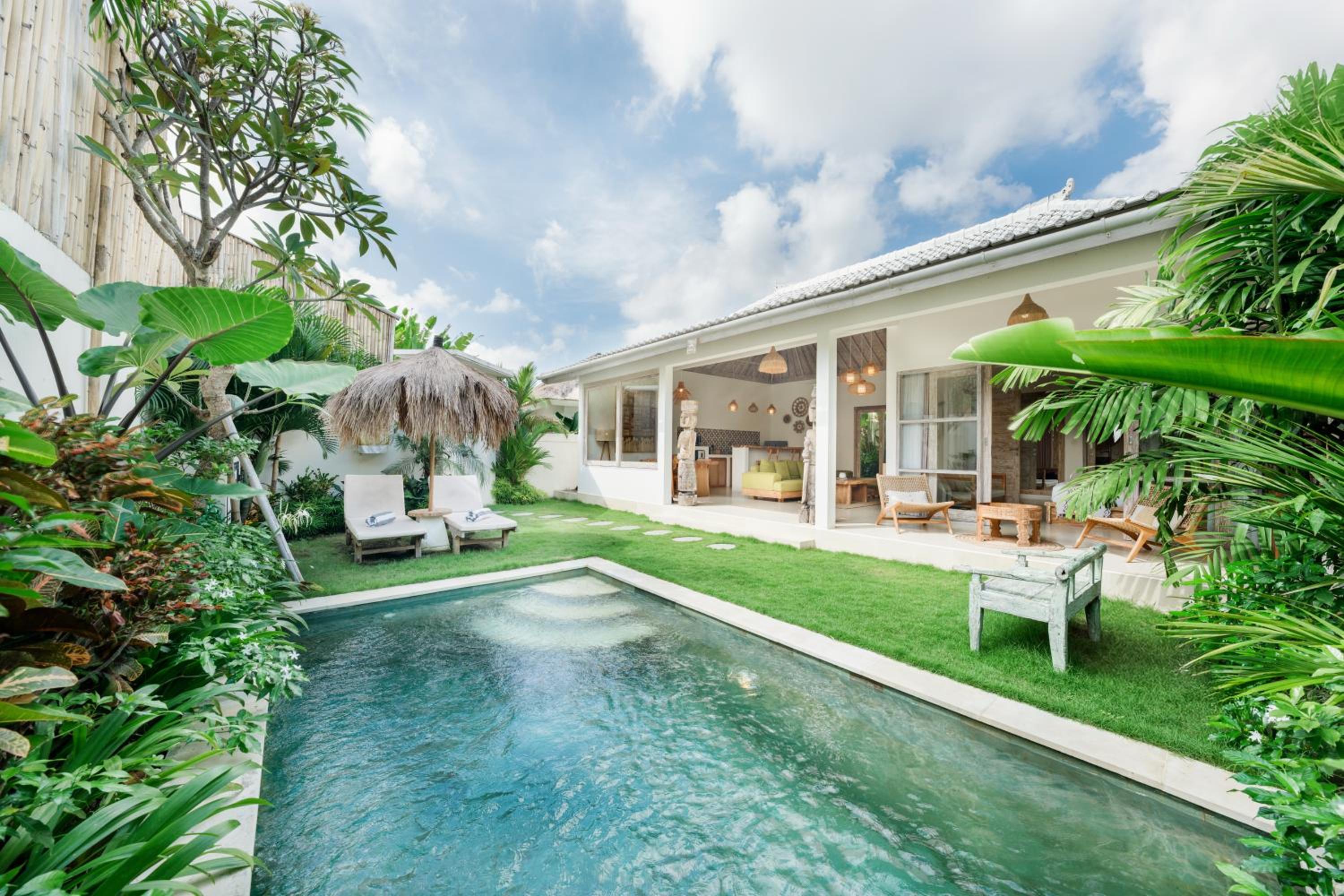 Villa Anna Lou 1BR Boho Escape in Seminyak