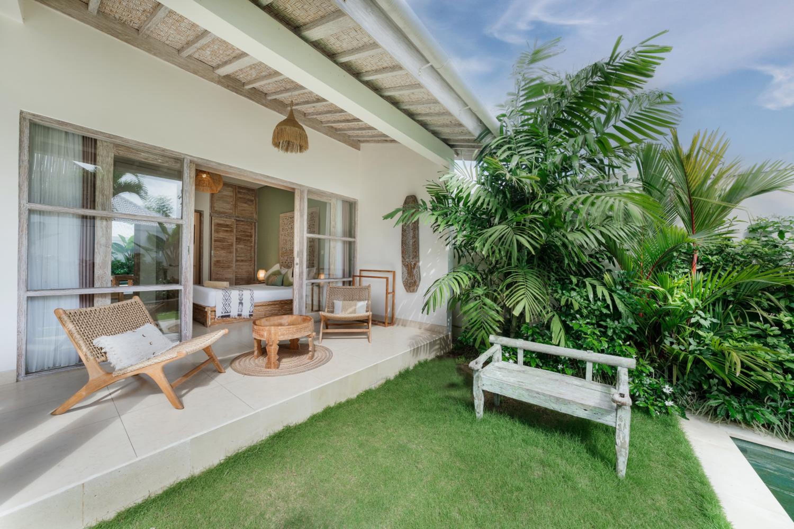 Villa Anna Lou 1BR Boho Escape in Seminyak