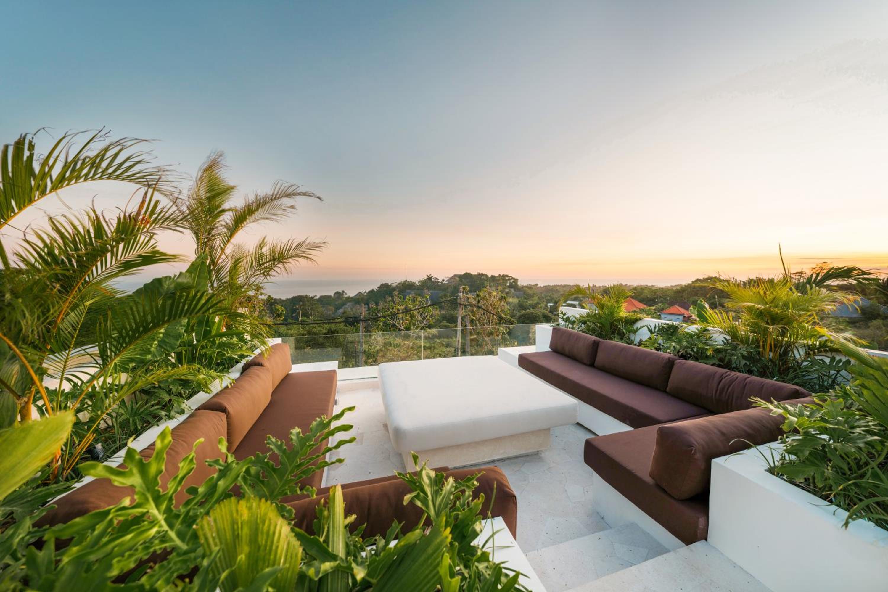 The View Uluwatu 2BR Luxury Villa Ocean View and Rooftop
