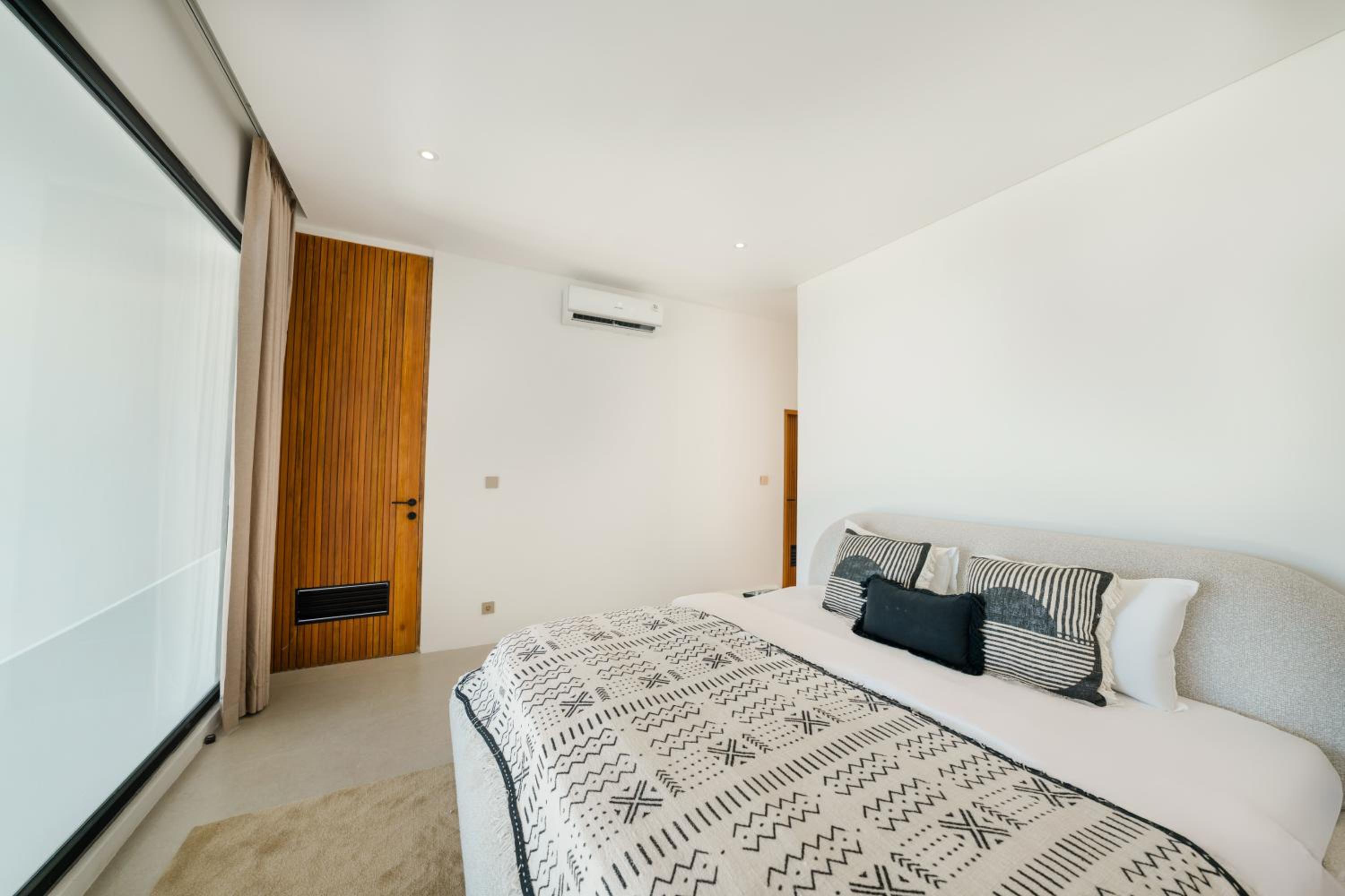 The View Uluwatu 2BR Luxury Villa Ocean View and Rooftop