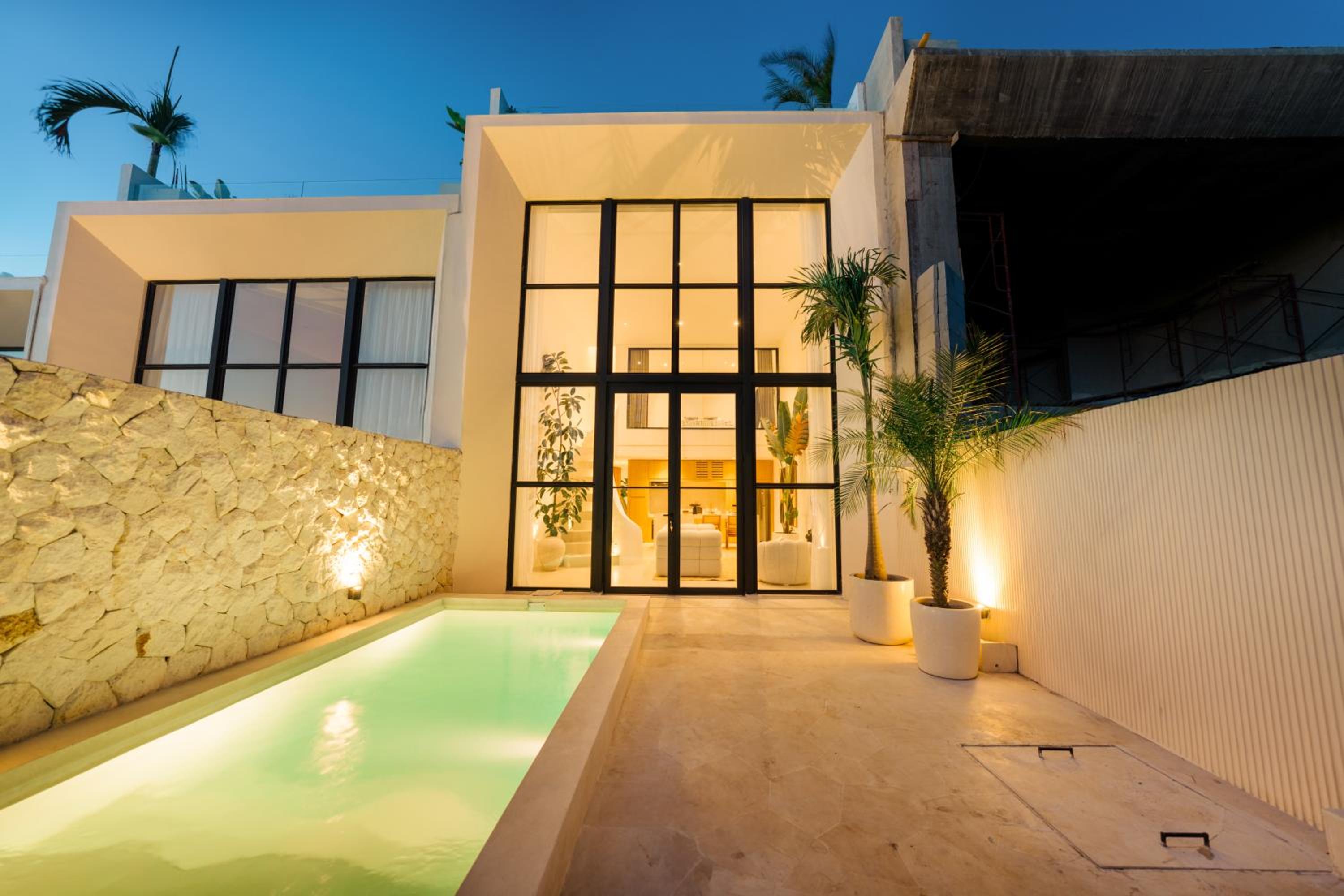 The View Uluwatu 2BR Luxury Villa Ocean View and Rooftop