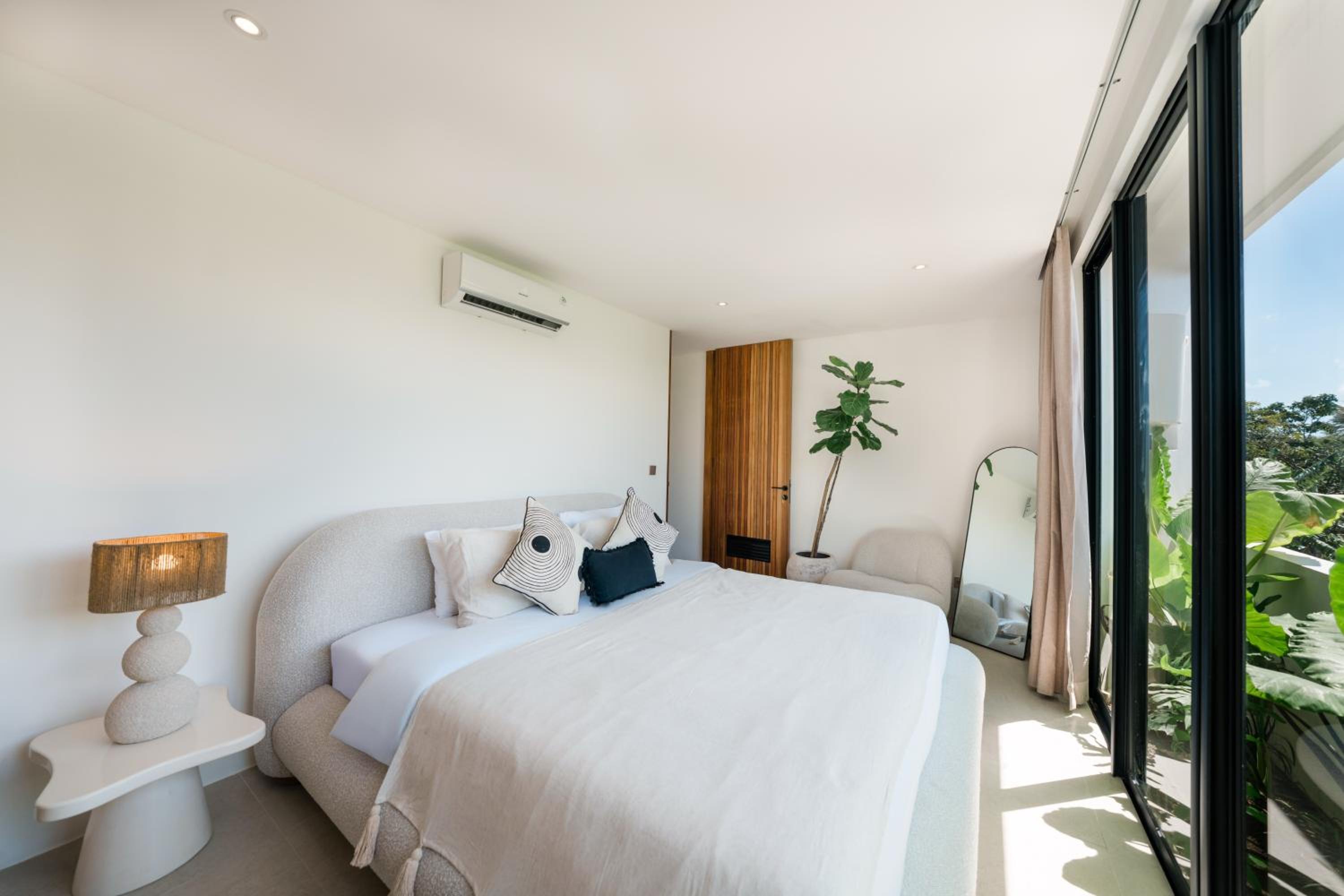 The View Uluwatu 2BR Luxury Villa Ocean View and Rooftop