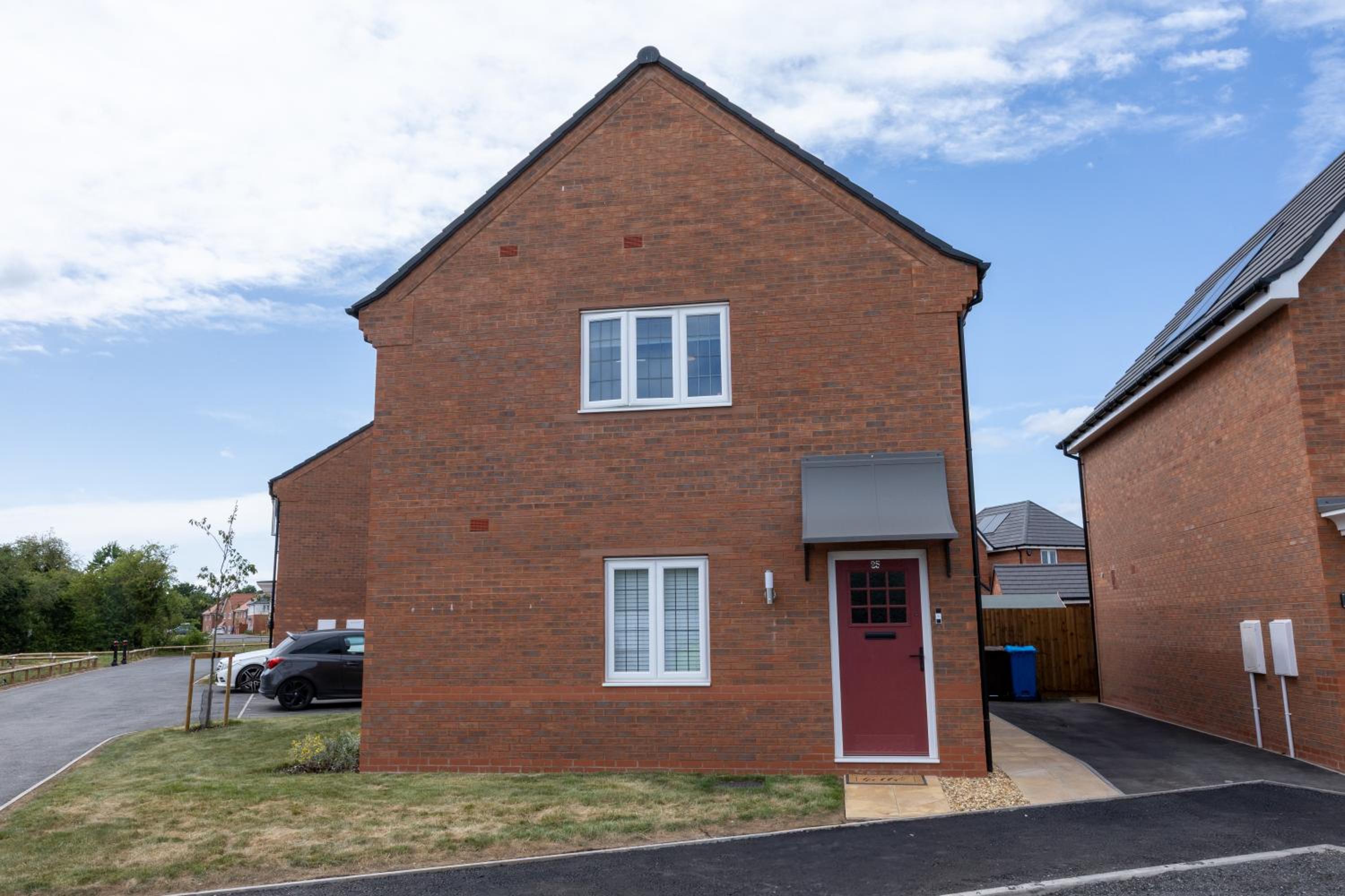 The Cloud - Spacious New 1 Bed Maisonette in Central Derby