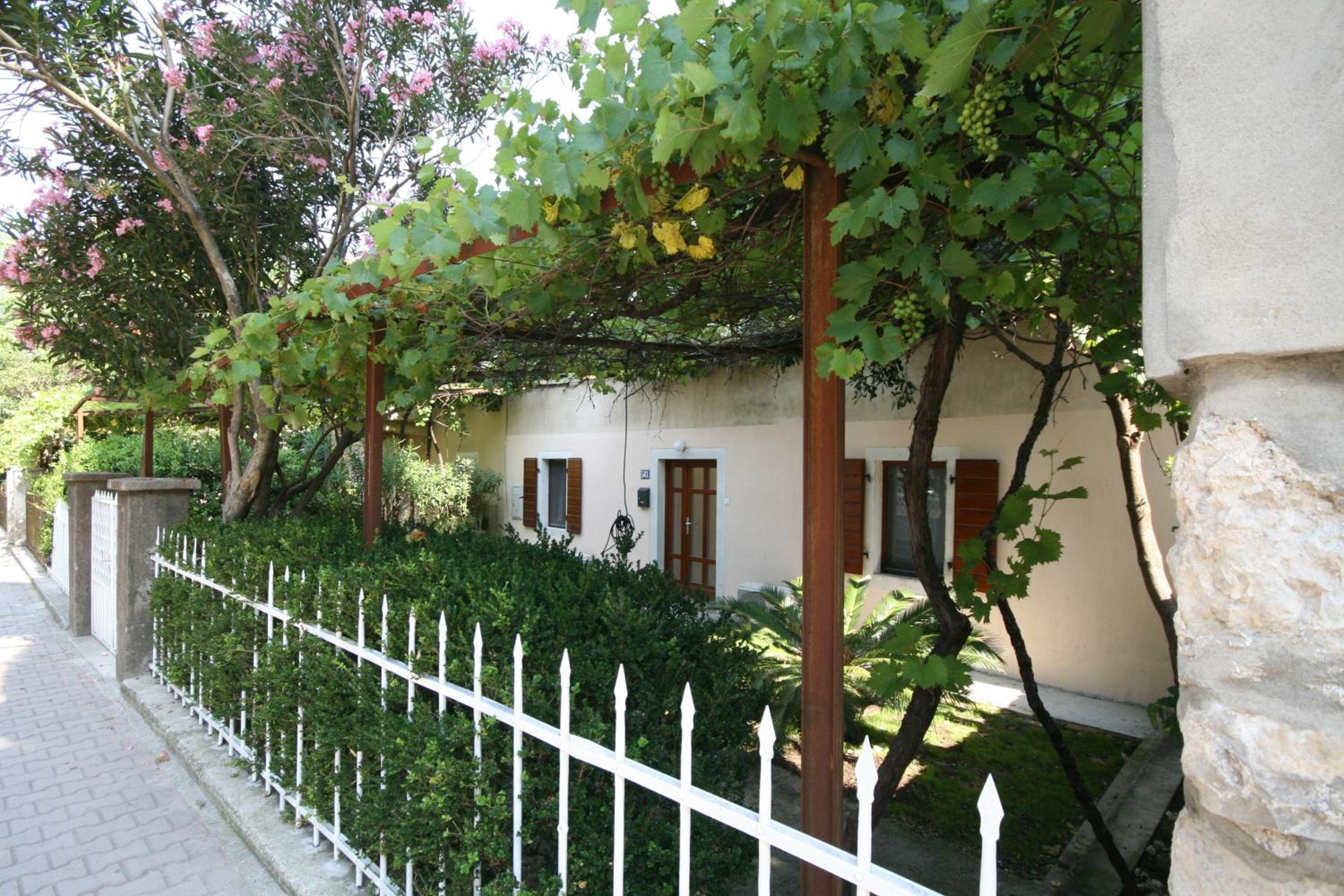 Photo 28