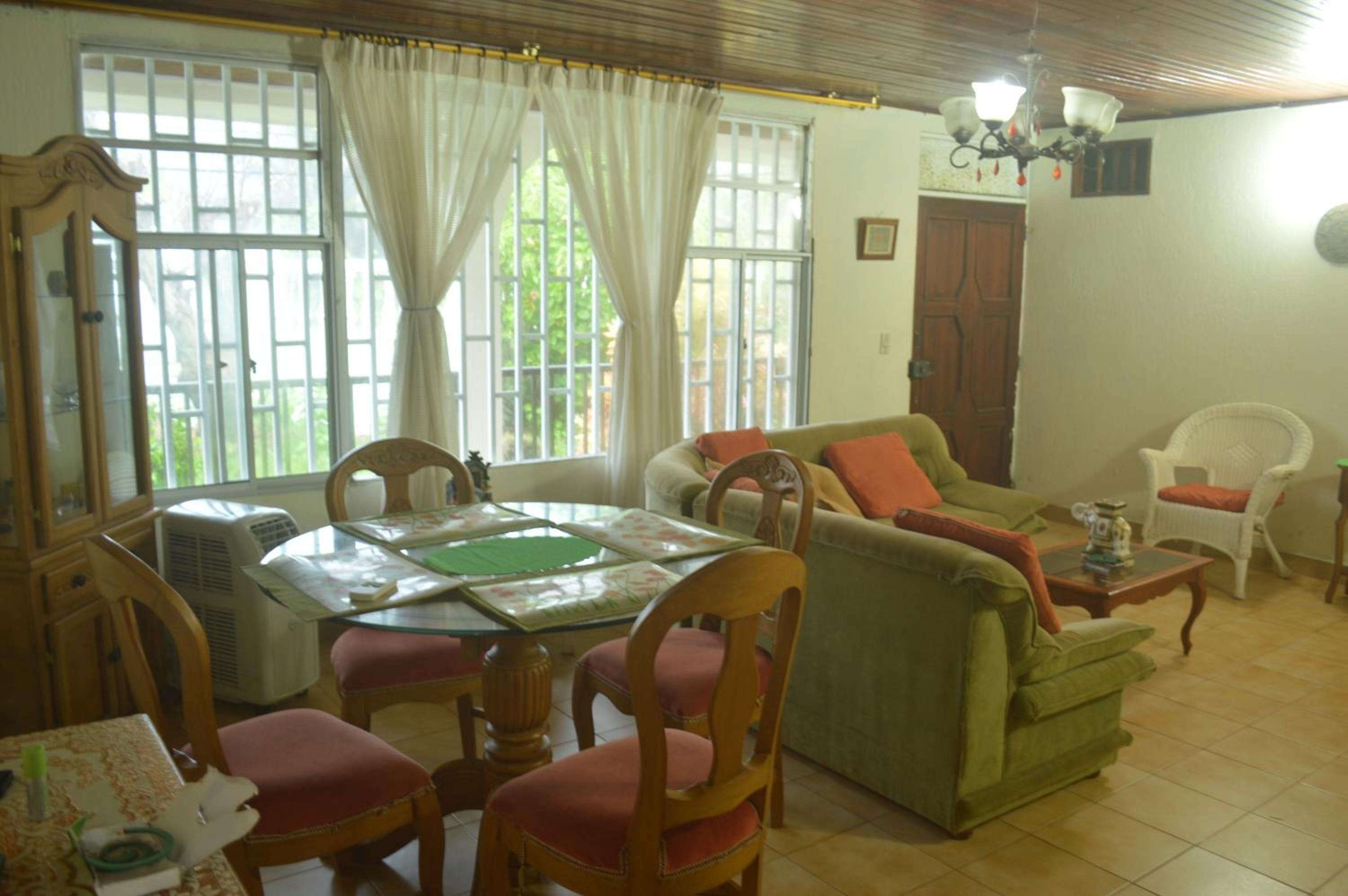 Posada Henry