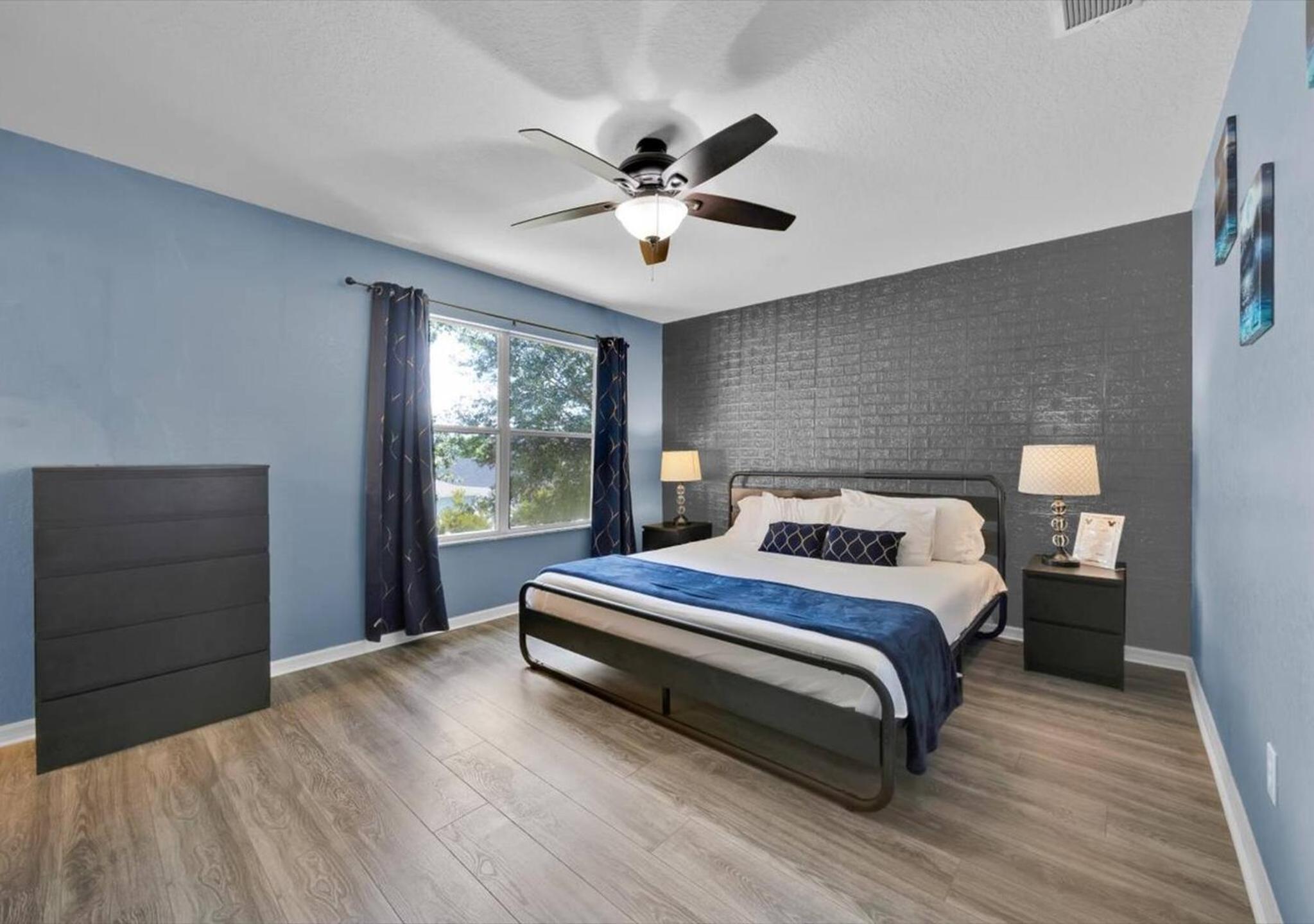 Themed Resort Home 15 min drive to Disney
