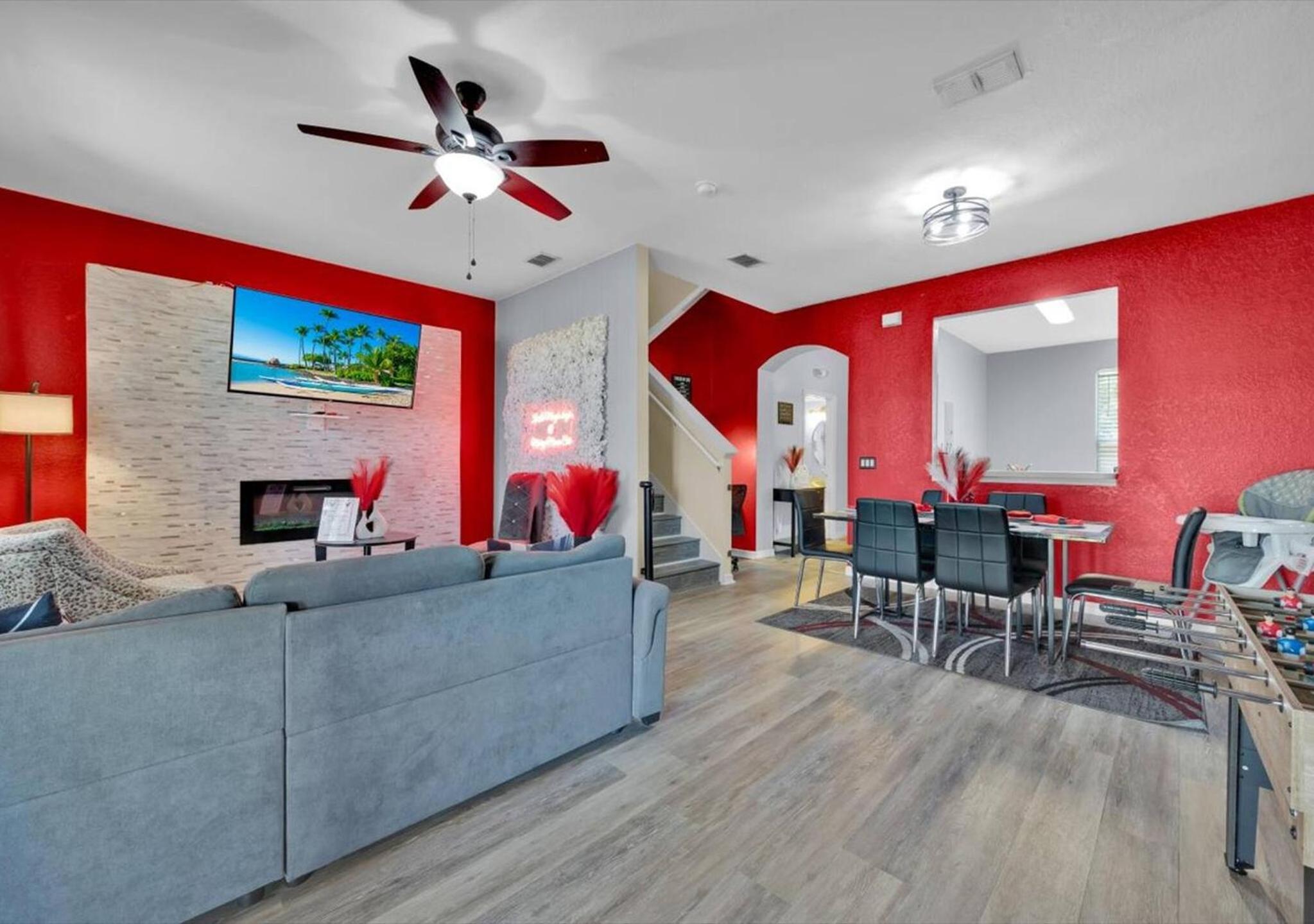 Themed Resort Home 15 min drive to Disney