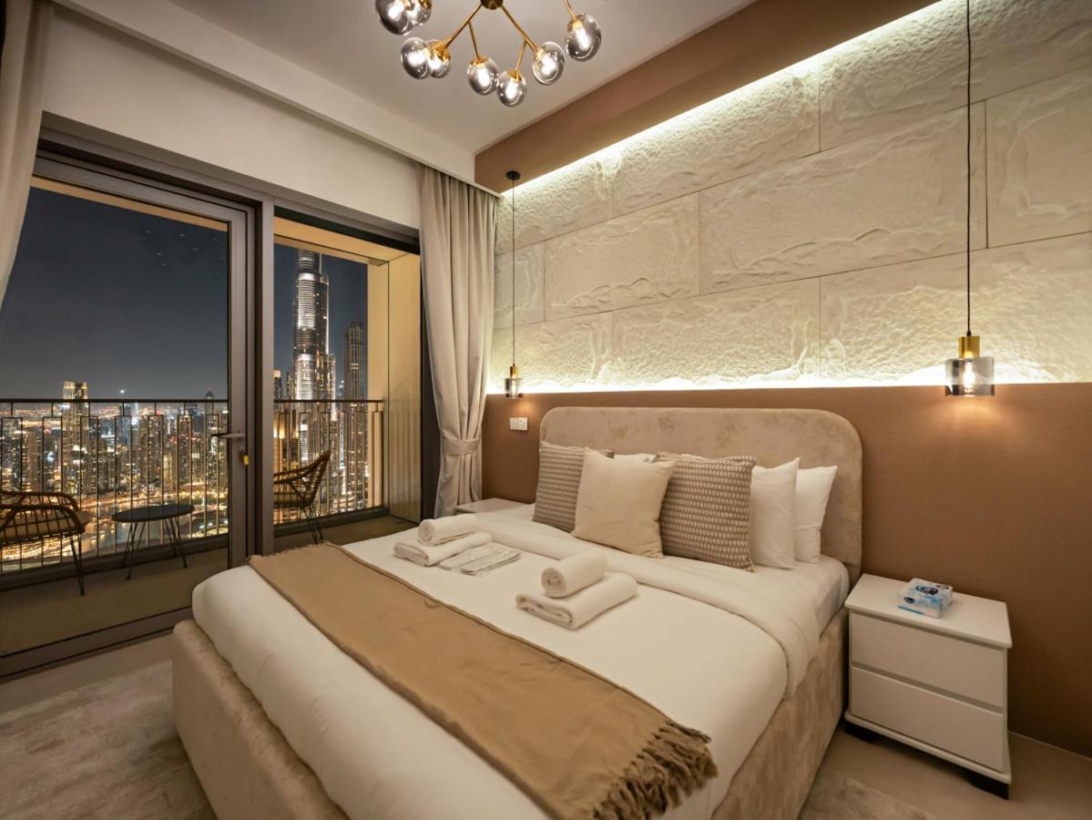 Royal Vista - Luxury 4BR Apartment at Downtown Views II - Downtown