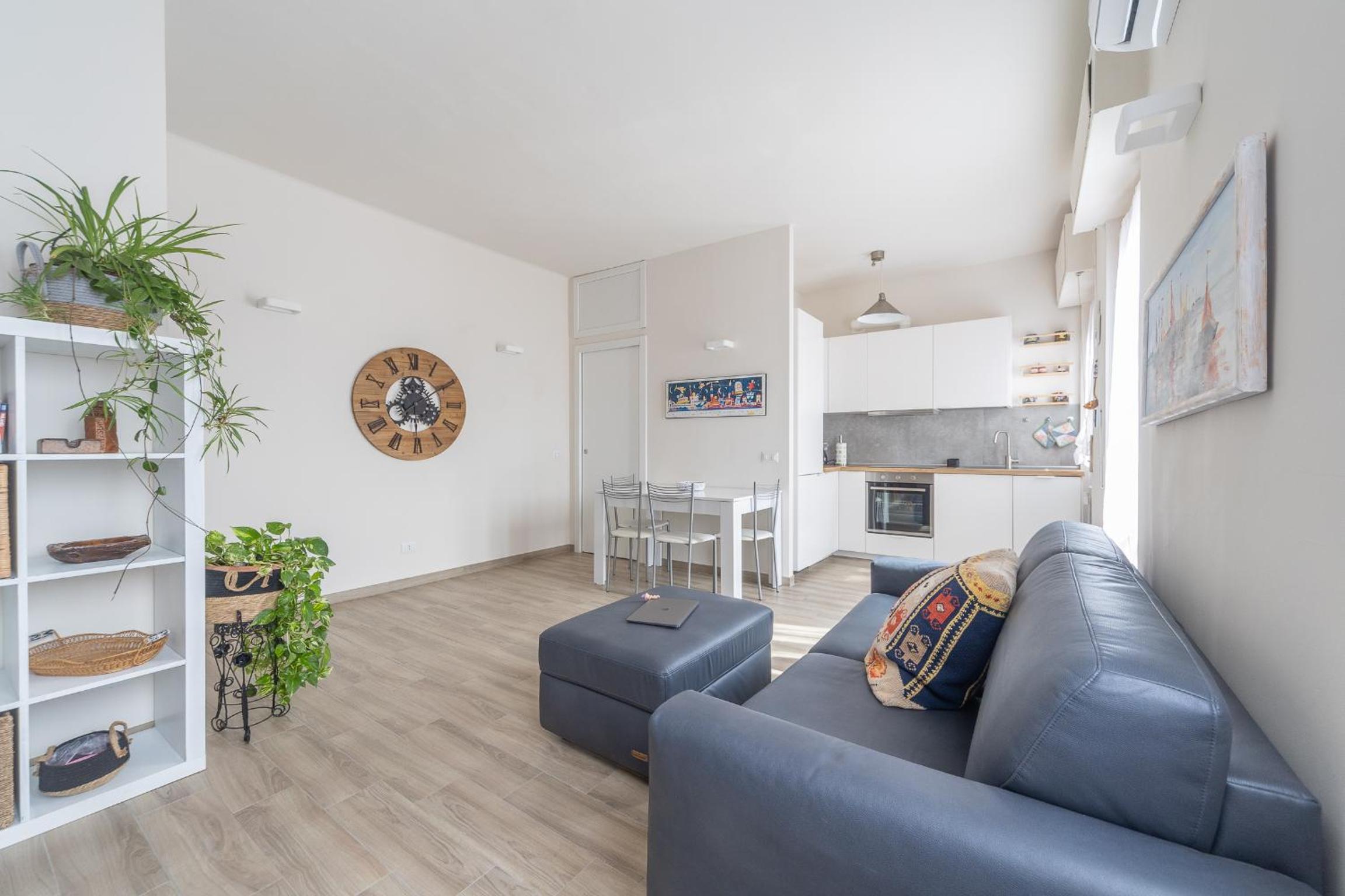 Stylish Porta Romana Apartment with terrace