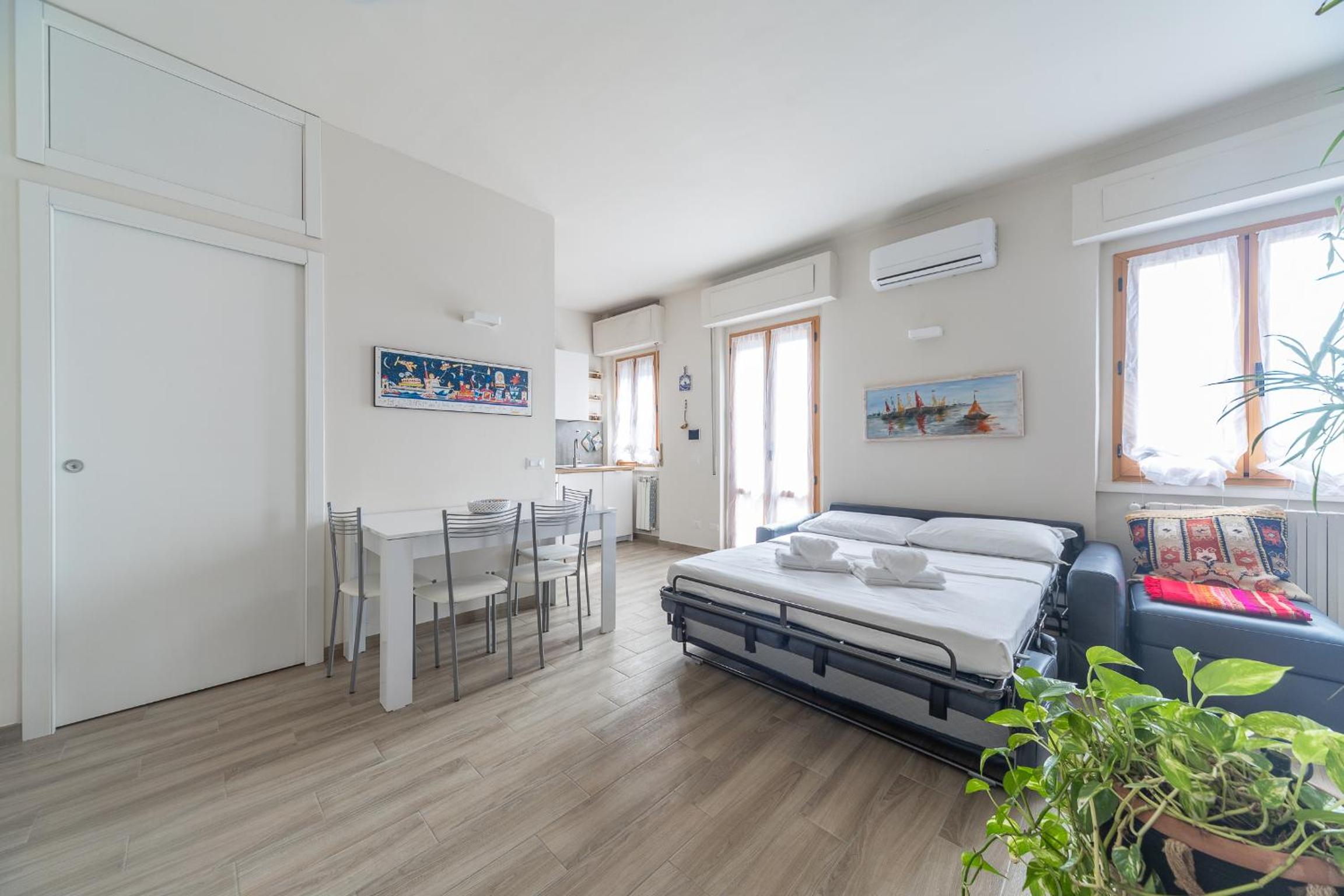 Stylish Porta Romana Apartment with terrace