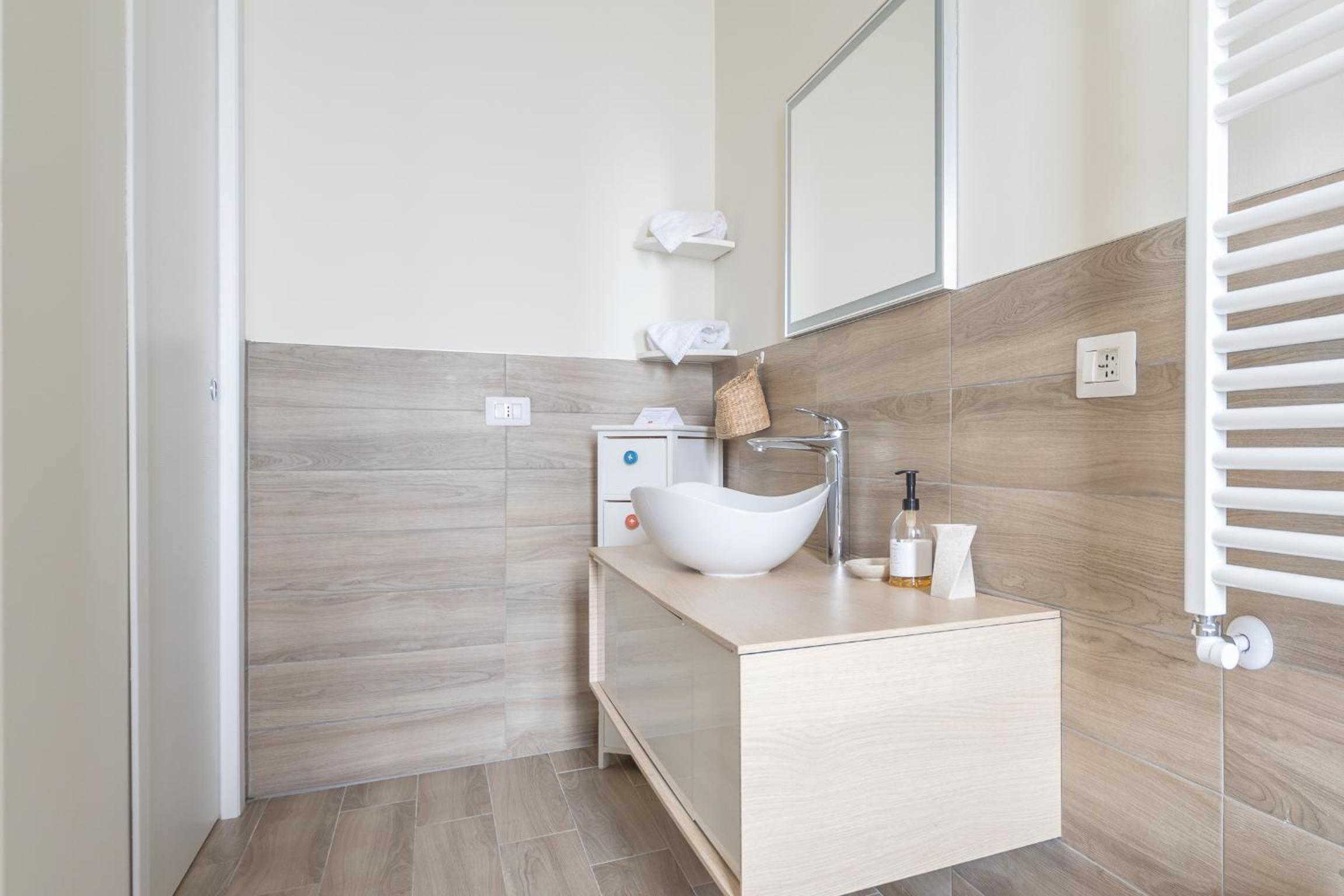 Stylish Porta Romana Apartment with terrace