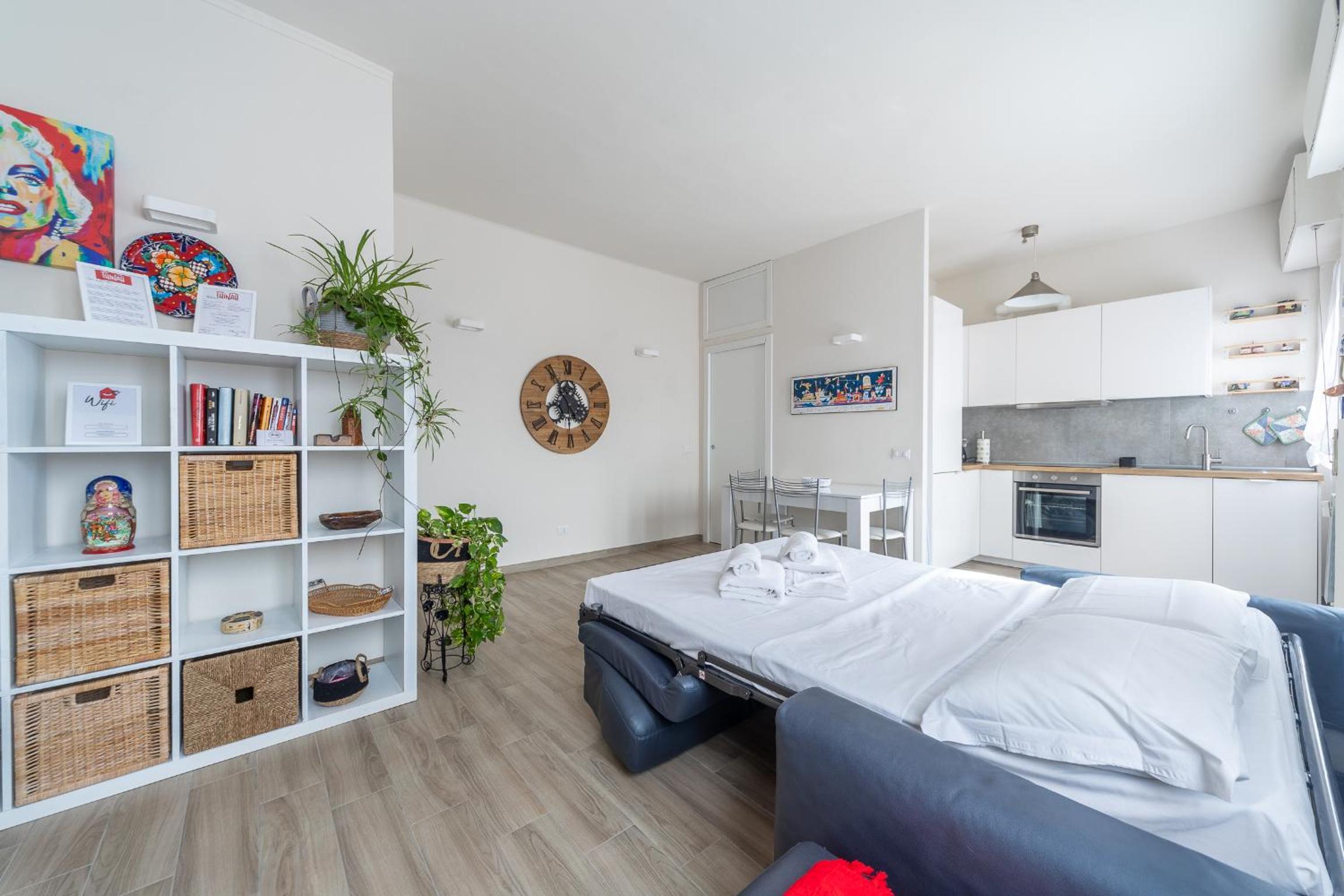 Stylish Porta Romana Apartment with terrace