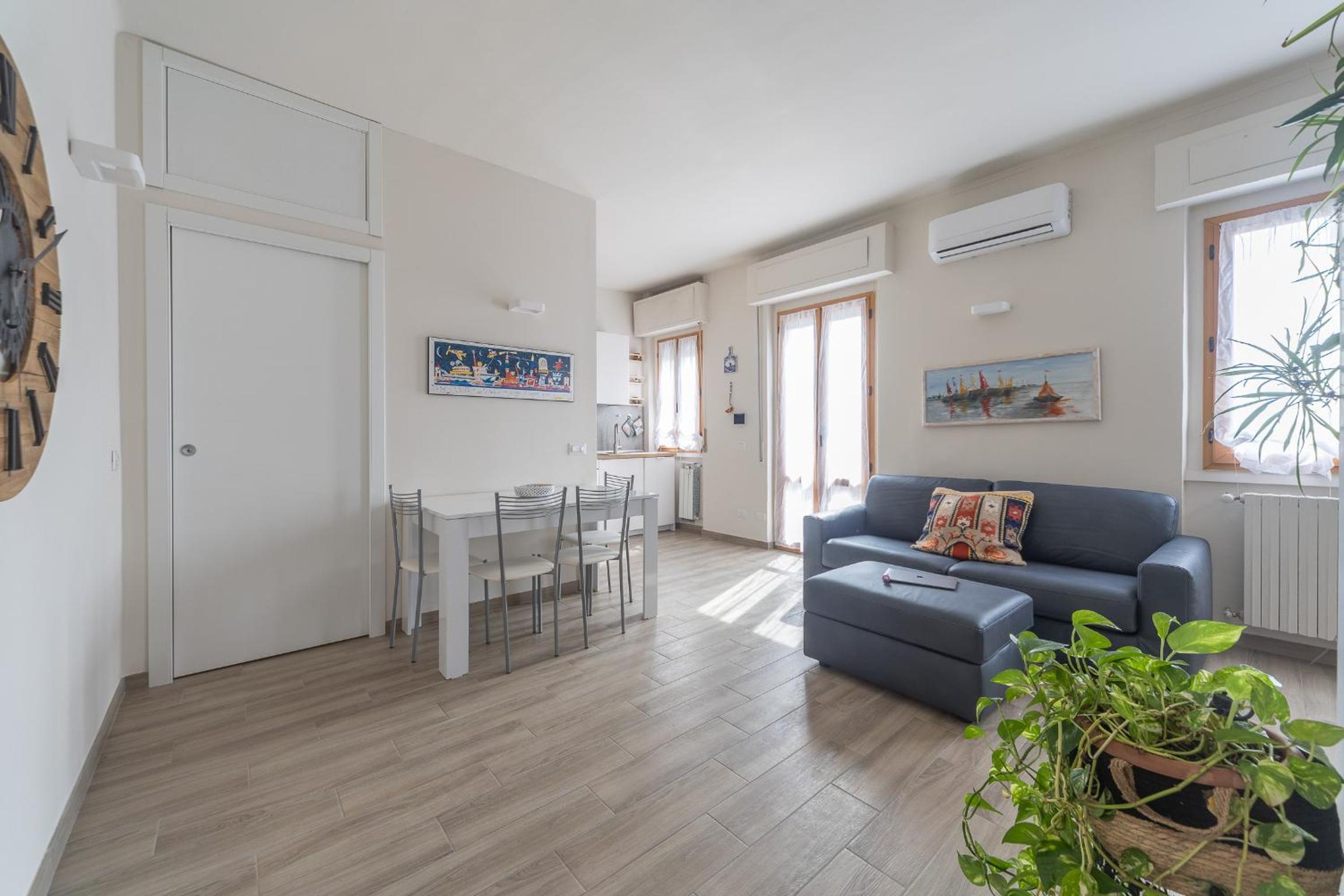 Stylish Porta Romana Apartment with terrace