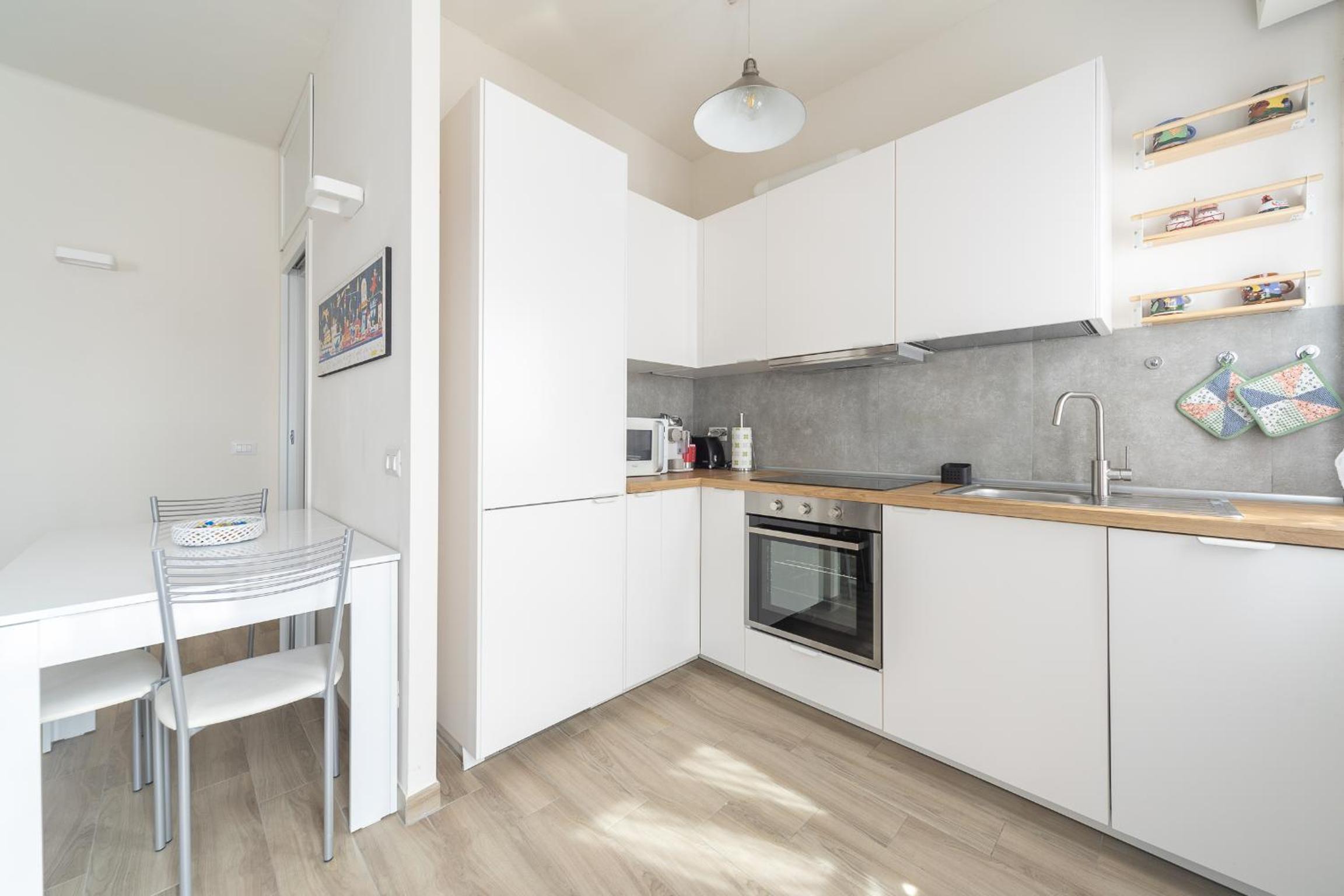 Stylish Porta Romana Apartment with terrace