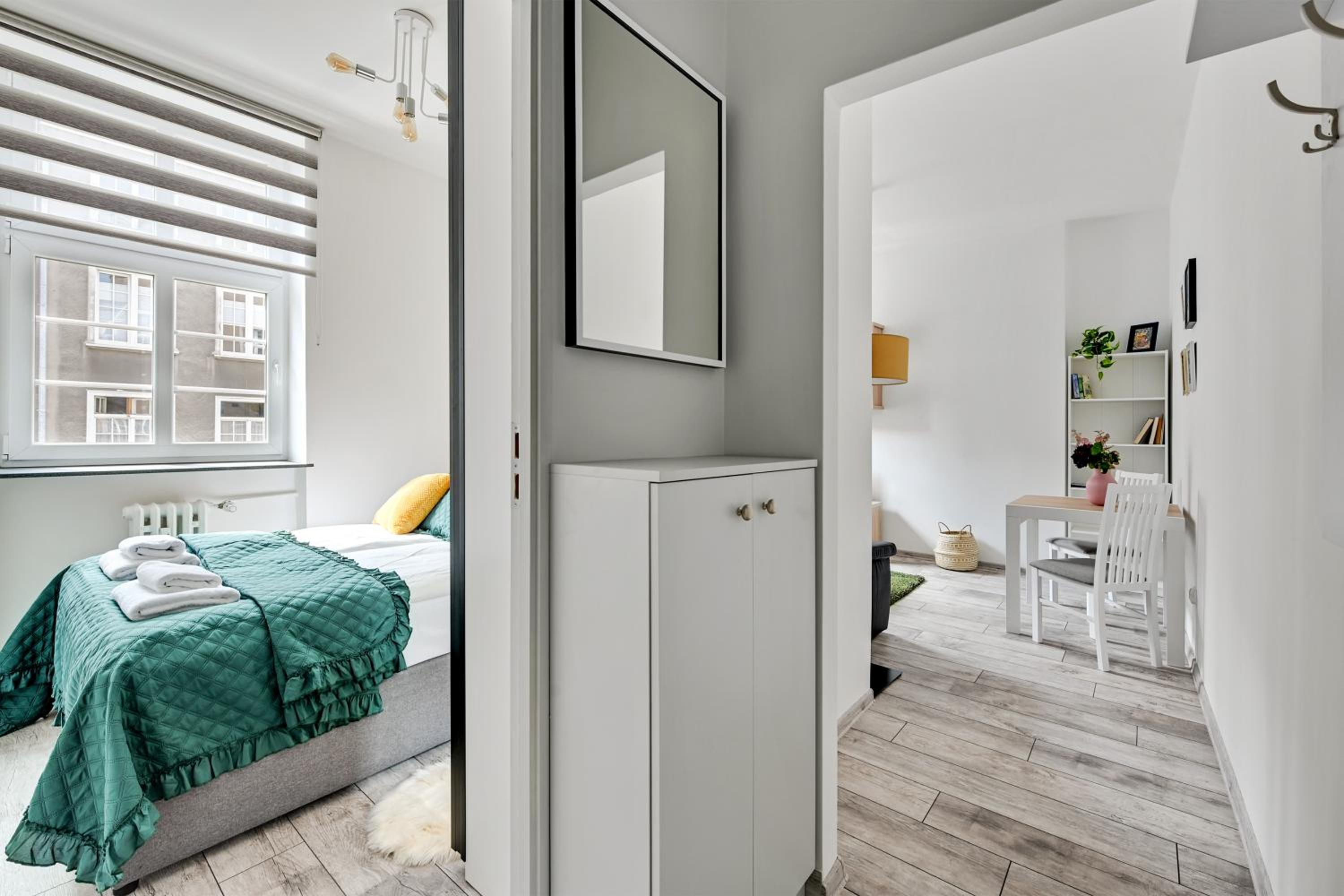 Ogarna Main Old Town by Downtown Apartments