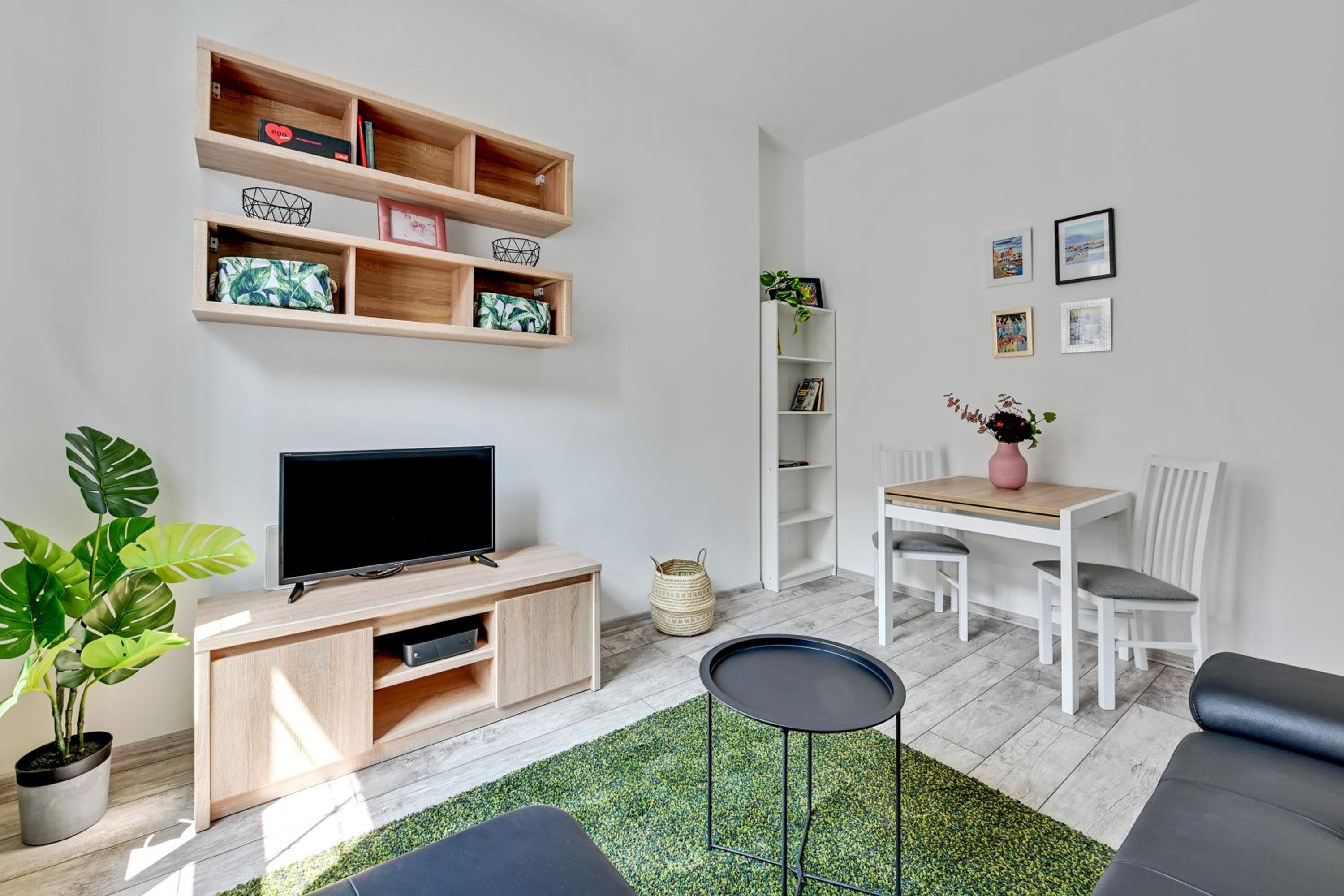 Ogarna Main Old Town by Downtown Apartments