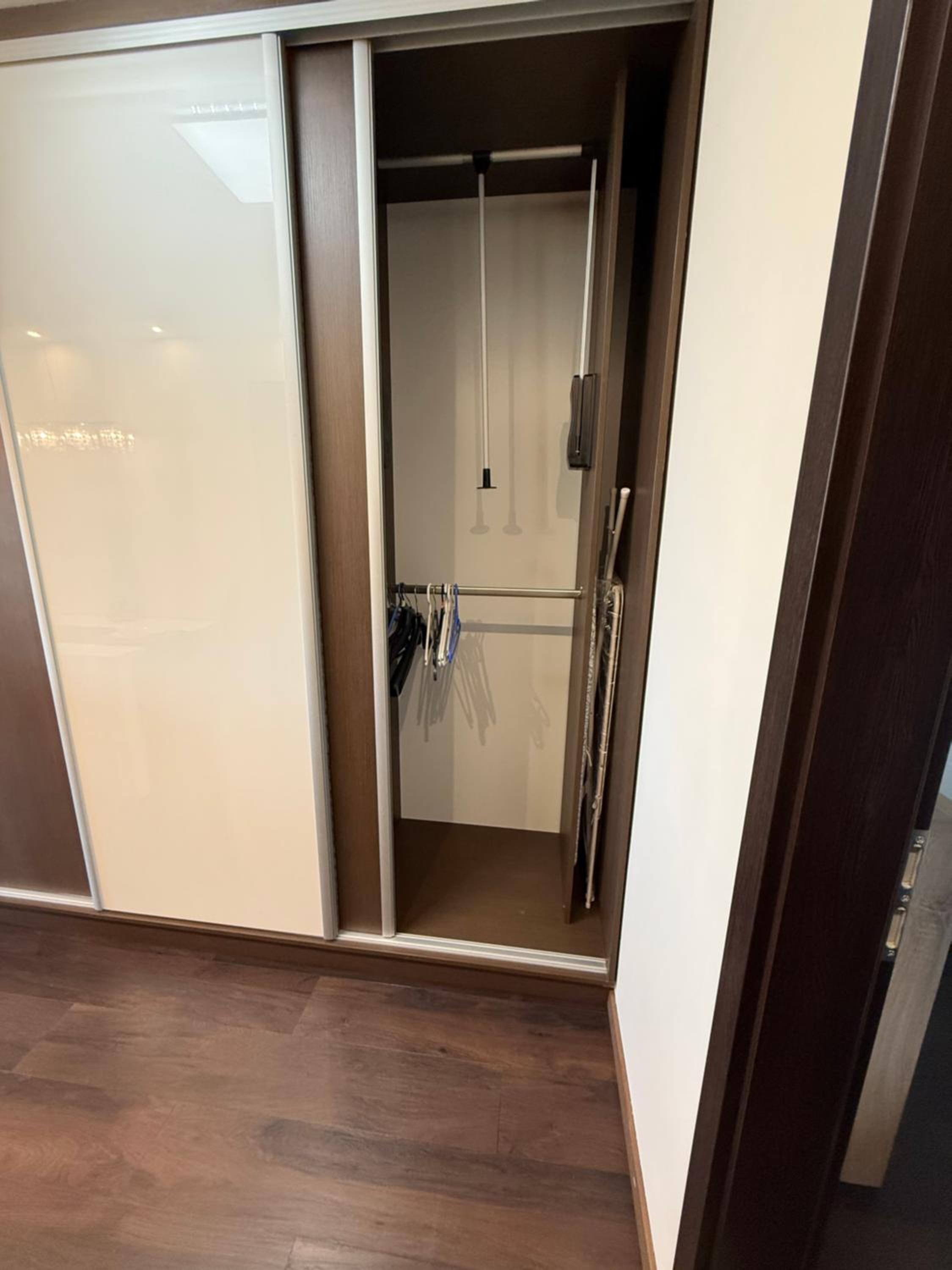 Local-Lux Premium Apartment- 2 Bedrooms Balcony -2 Private Parking