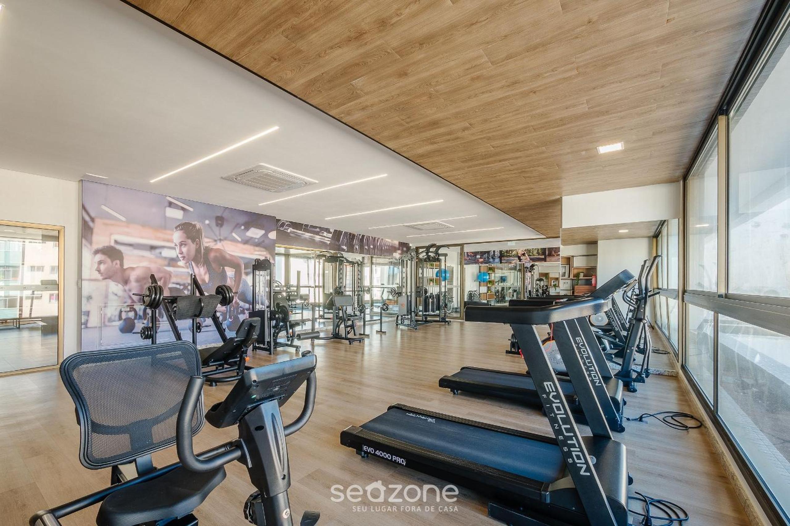 Apartments in a building with a pool 800m from the beach in Salvador - EDF