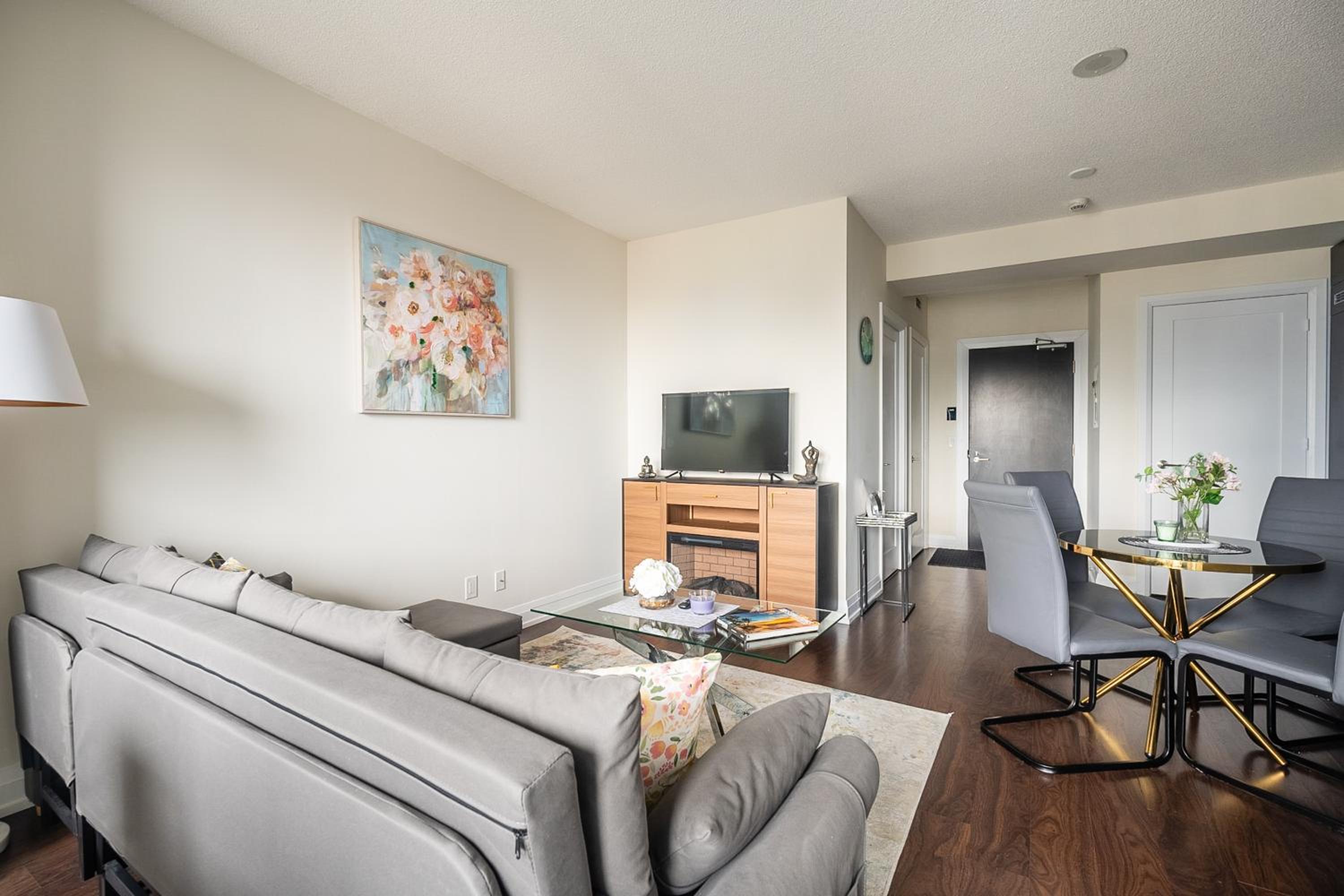 Elegance In peonies 23 Floor 1Br Free parking