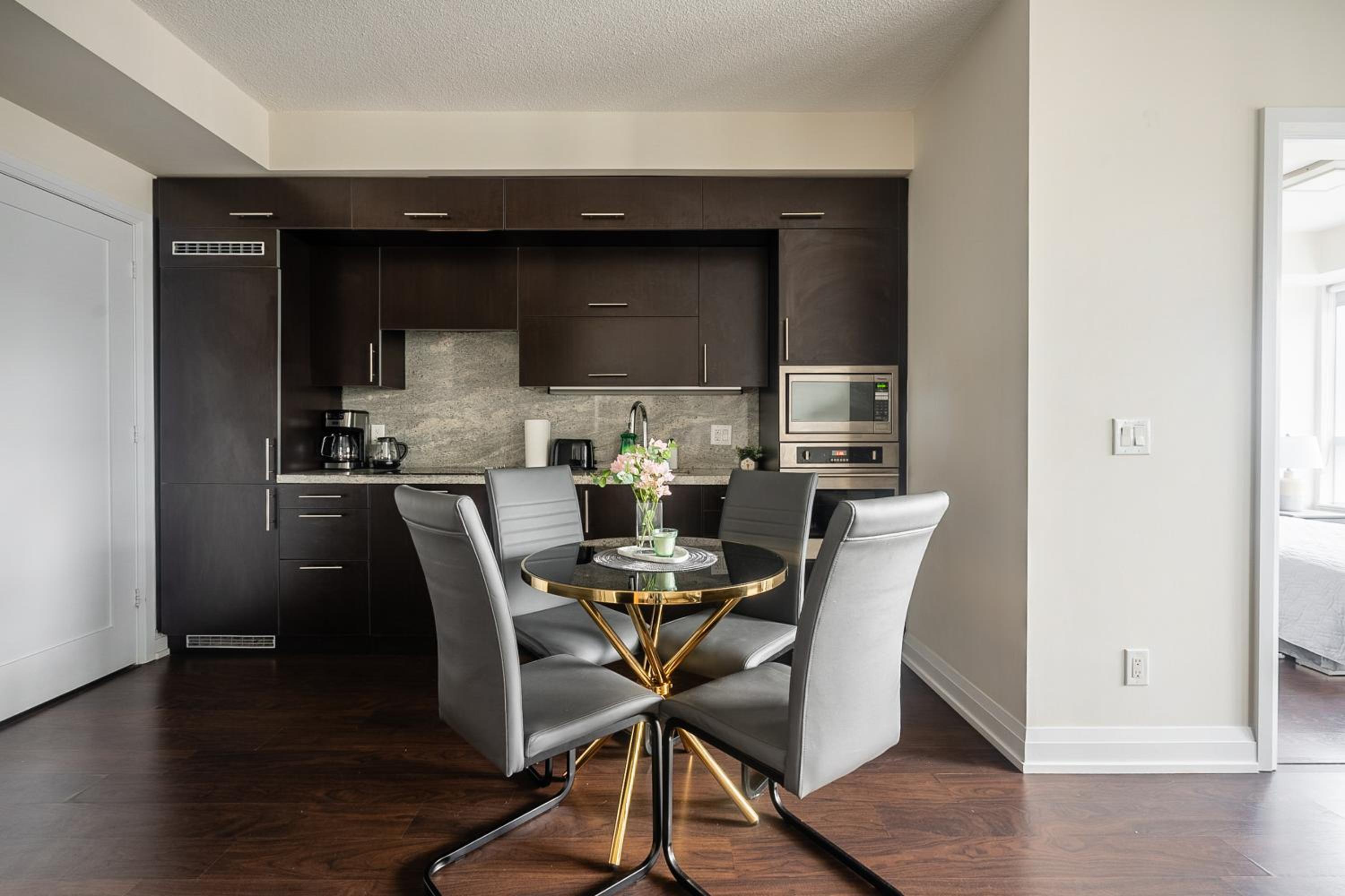 Elegance In peonies 23 Floor 1Br Free parking