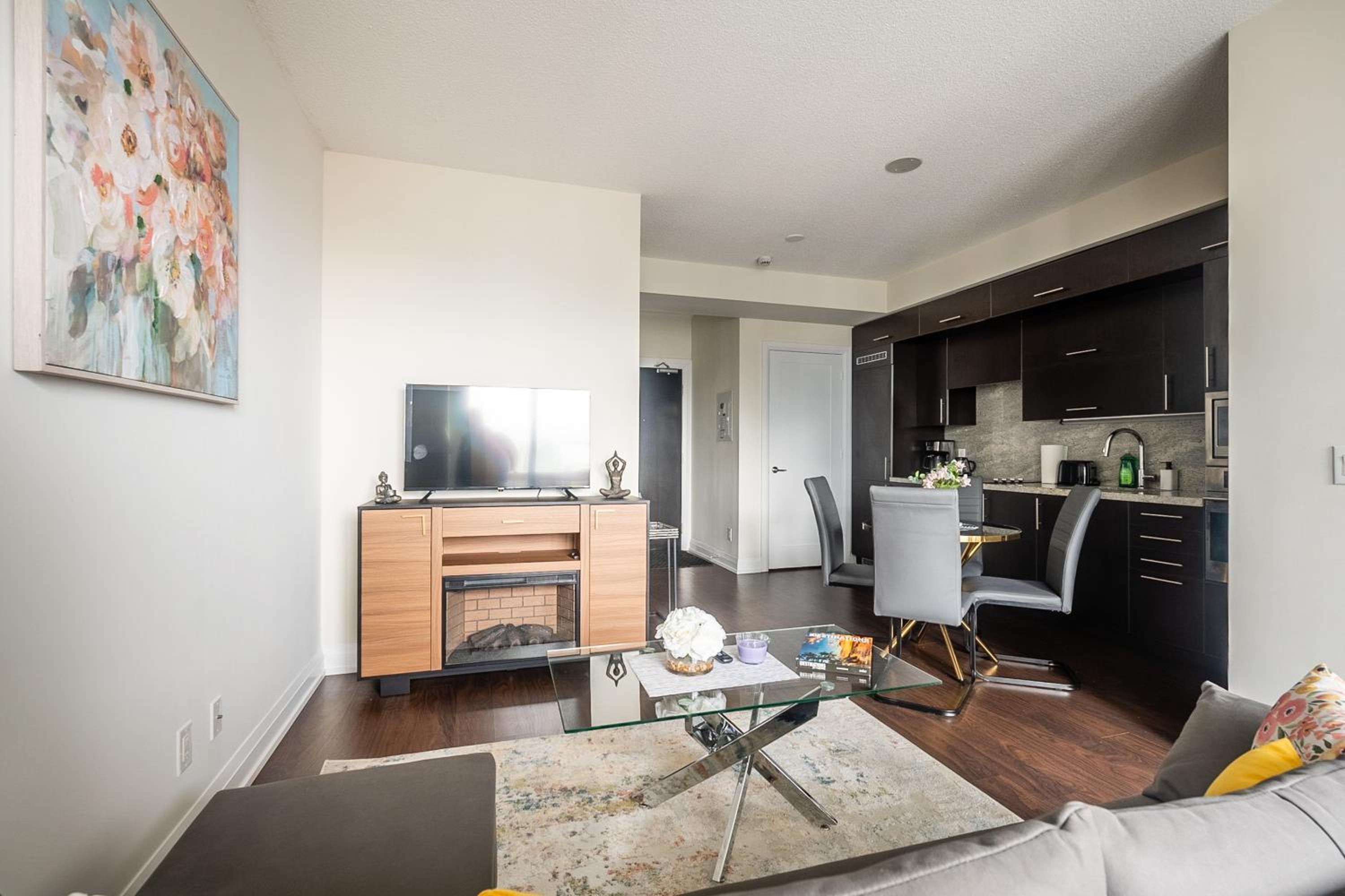 Elegance In peonies 23 Floor 1Br Free parking