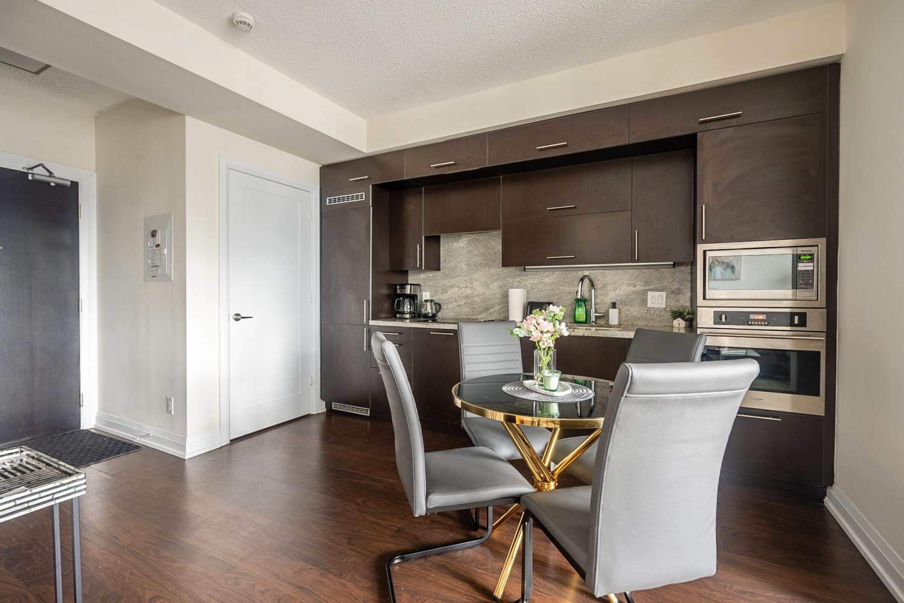 Elegance In peonies 23 Floor 1Br Free parking