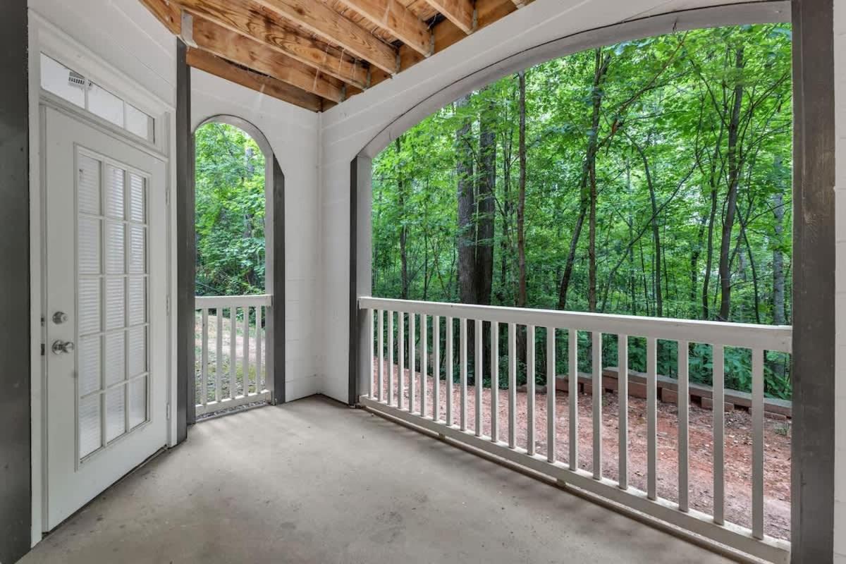 Upscale King 2BR Suite Mins to Downtown Raleigh