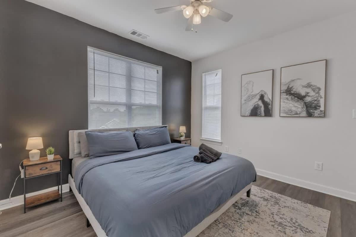 Upscale King 3BR Suite Mins to Downtown Raleigh