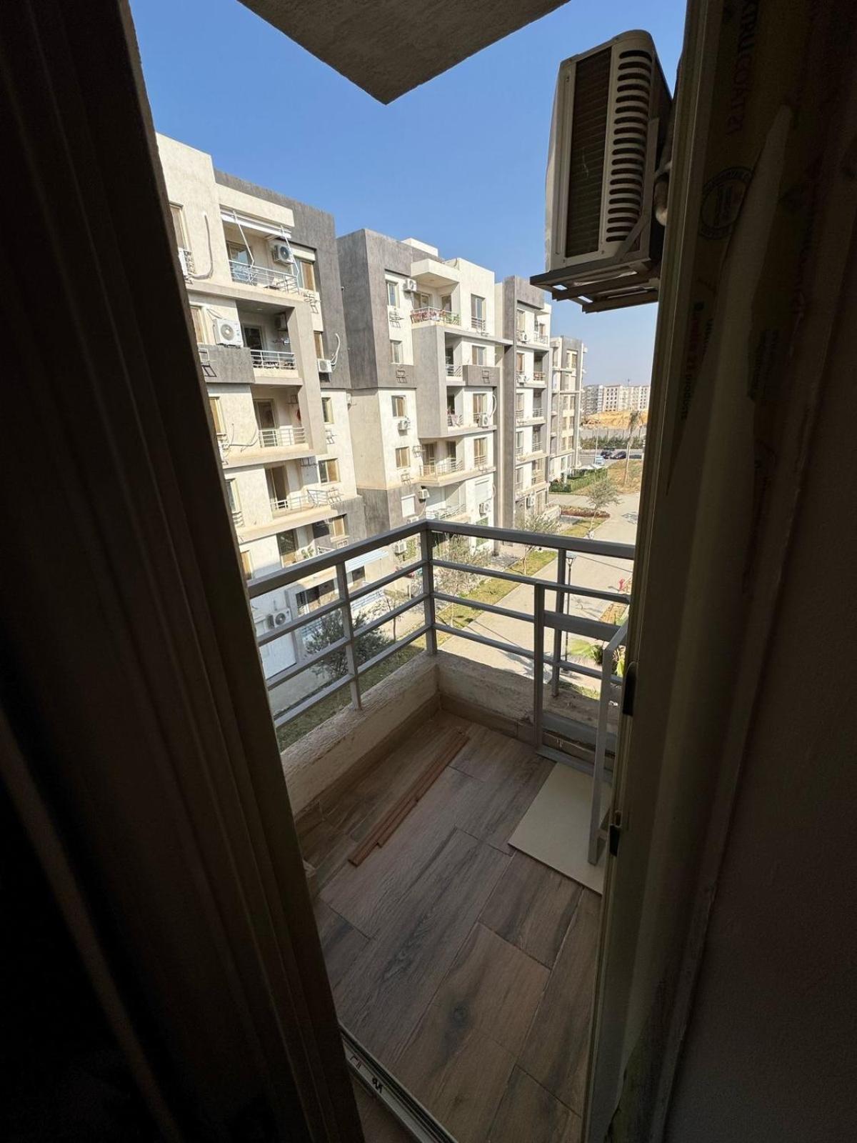 2BR Apartment in Zayed Open View Near Hyper One