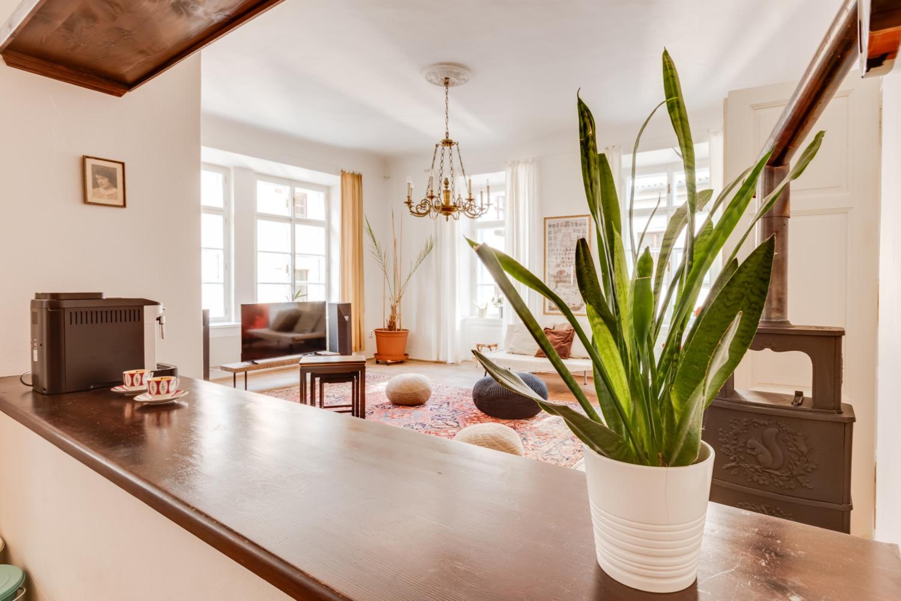 Old Town Magical Stay Comfy 2BDR Historic House