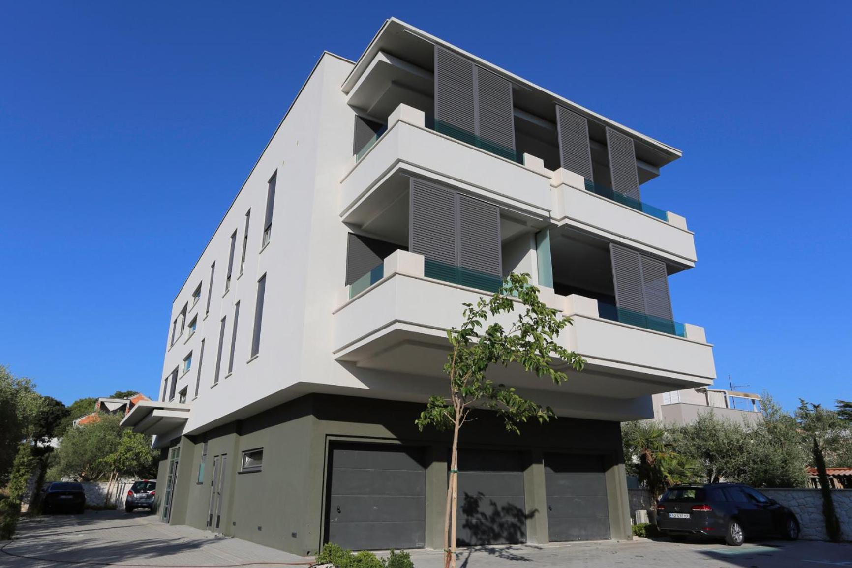 Good Time Apartment