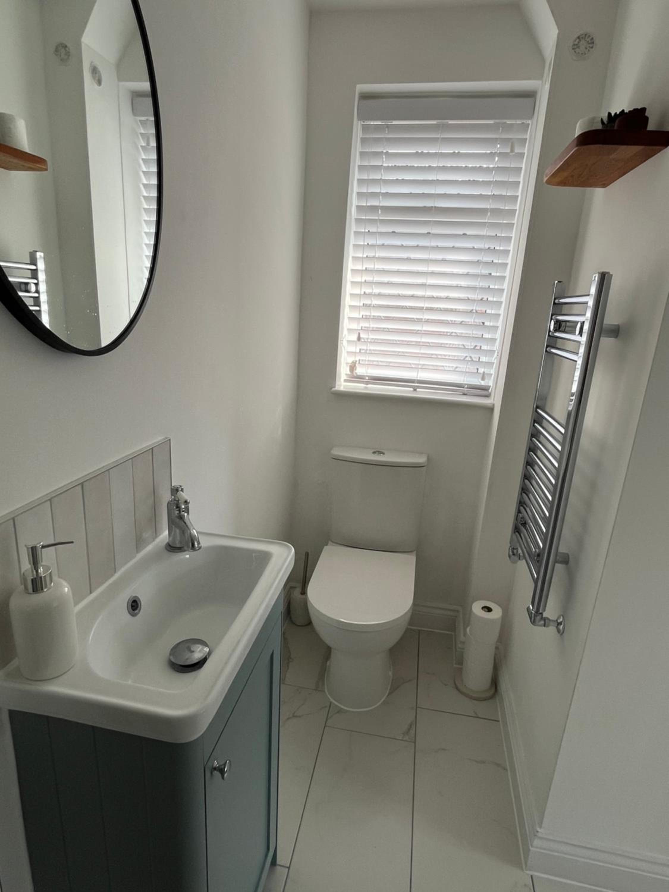 Olive Tree Brighton-Bright & Spacious 4 bedroom home with Garden & Free parking