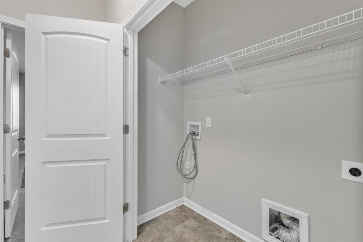 3BR Townhouse King Bed Garage Near NC State