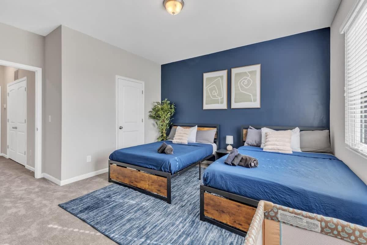 3BR Townhouse King Bed Garage Near NC State