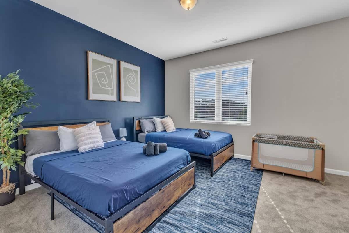 3BR Townhouse King Bed Garage Near NC State