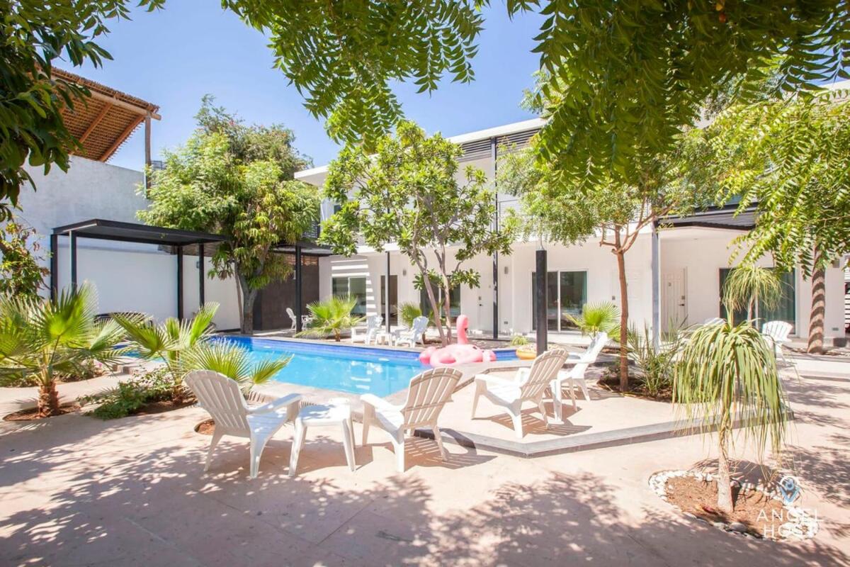 Cozy Stay with Pool BBQ Steps from Hotspots