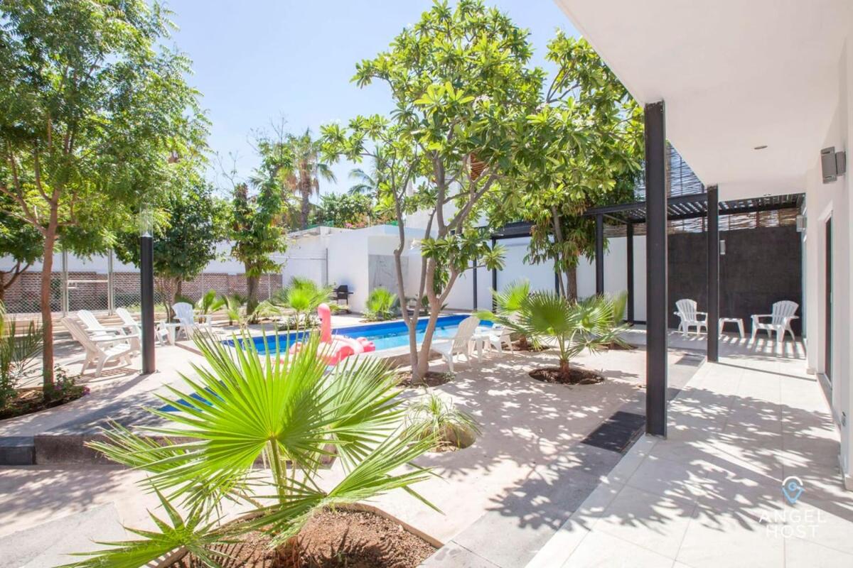 Cozy Stay with Pool BBQ Steps from Hotspots