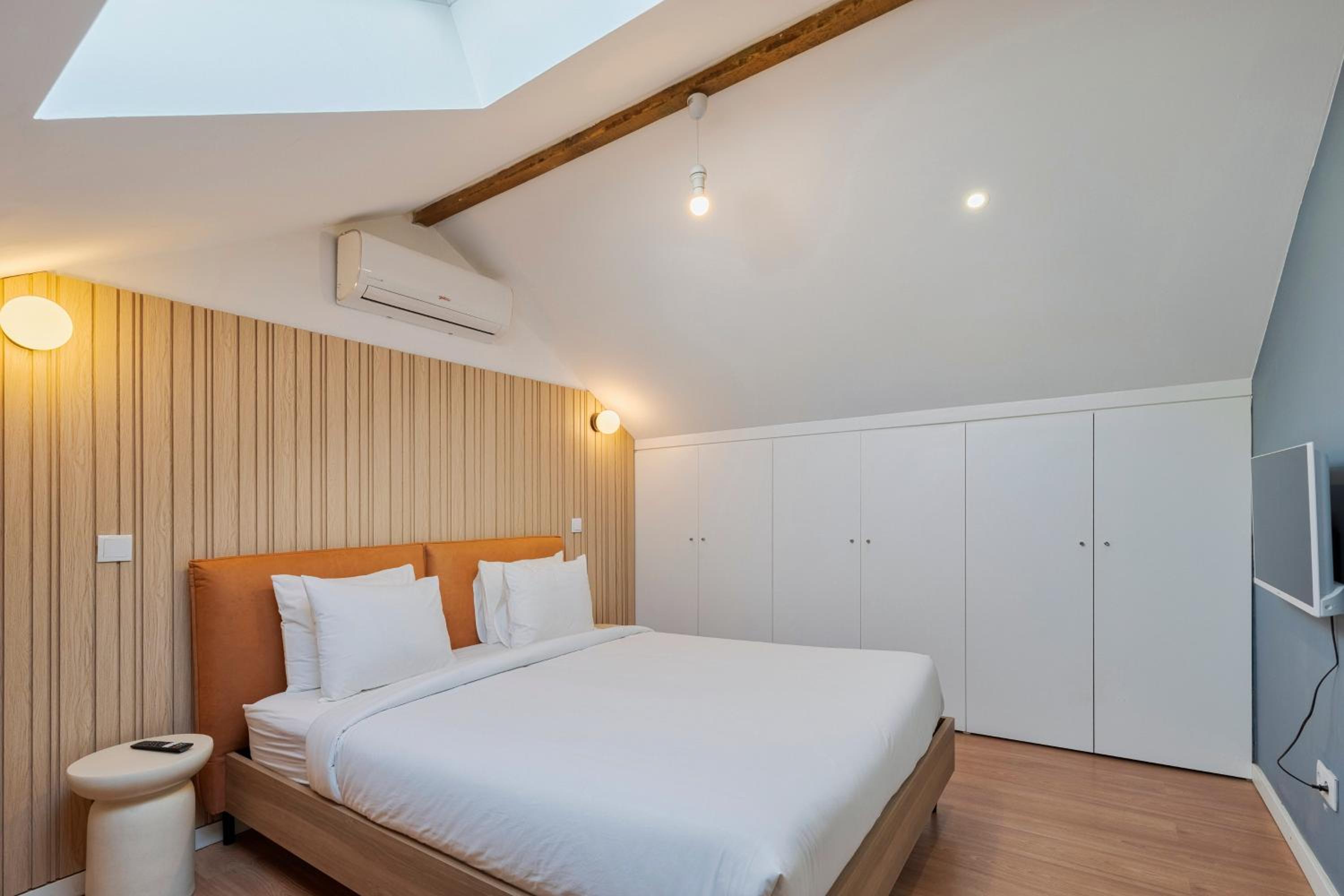 Guya Apartment