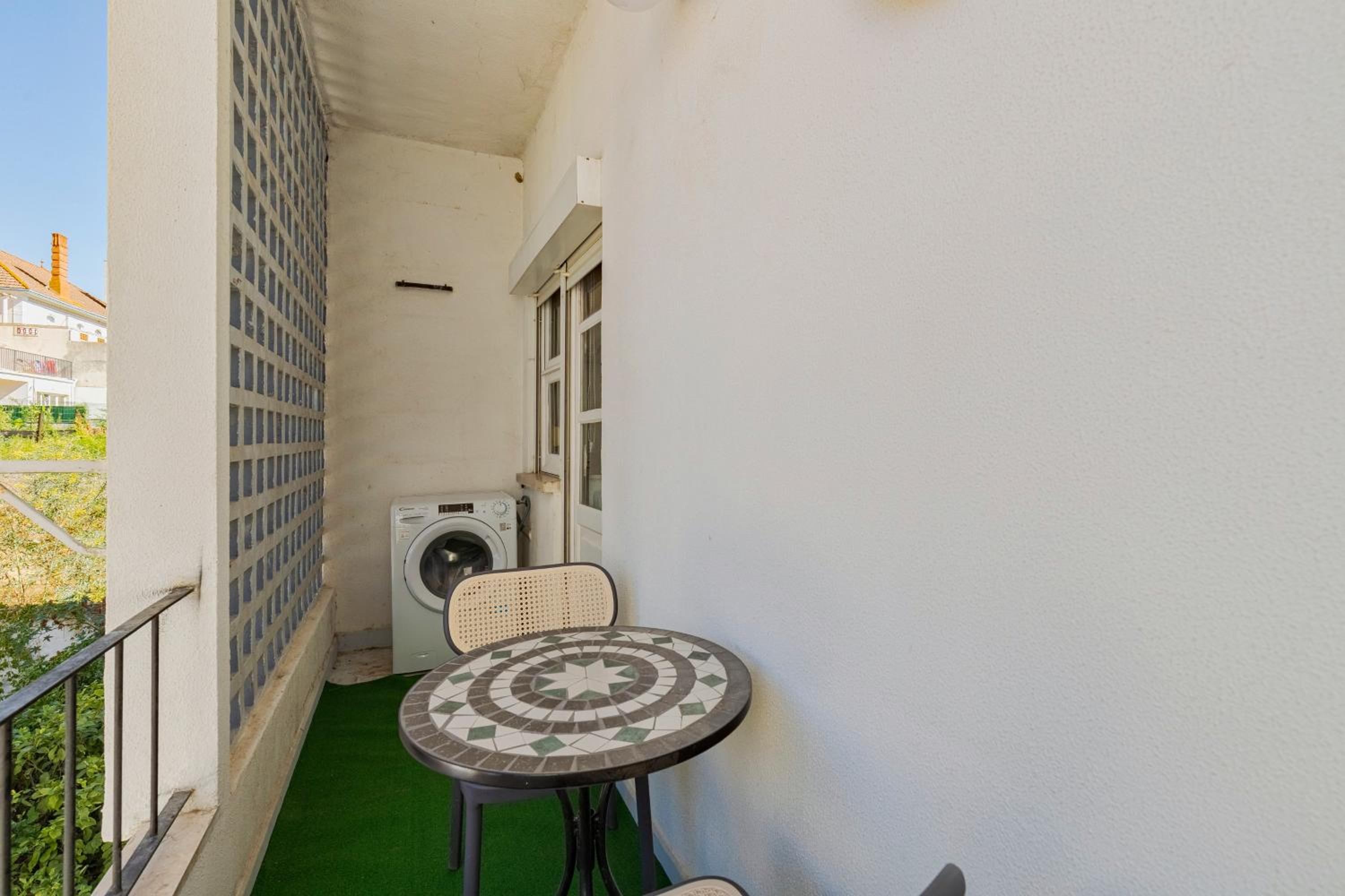 Guya Apartment