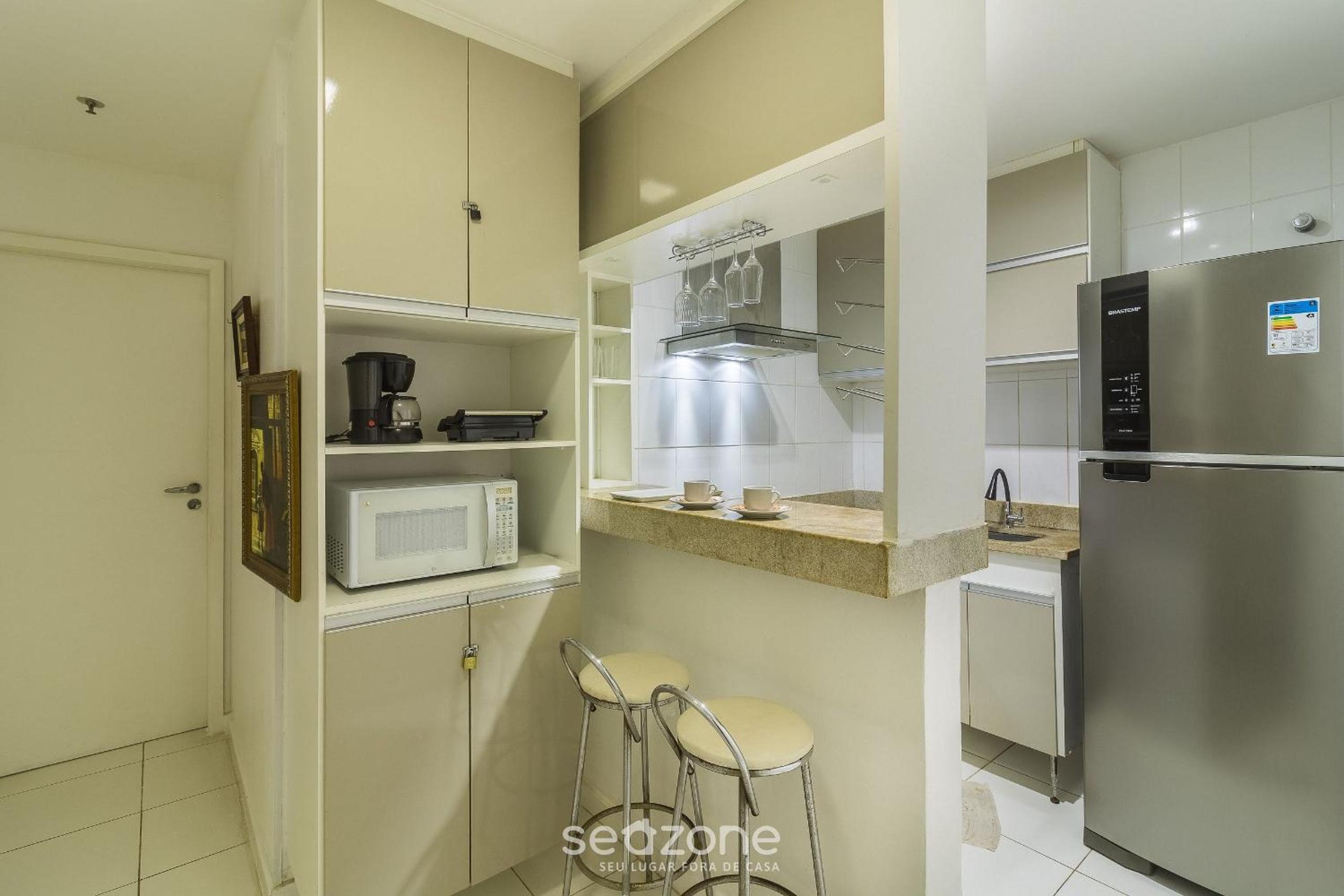 1 Bedroom Apartment in Oceanfront Condo MNDA0217