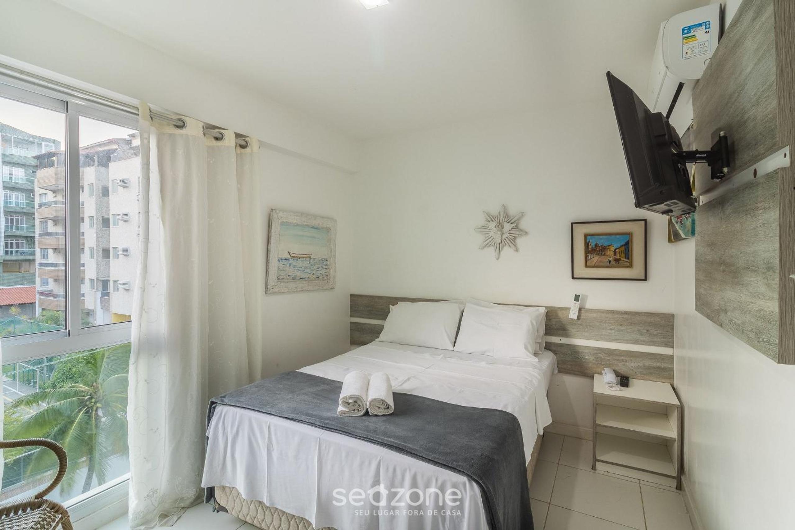 1 Bedroom Apartment in Oceanfront Condo MNDA0217