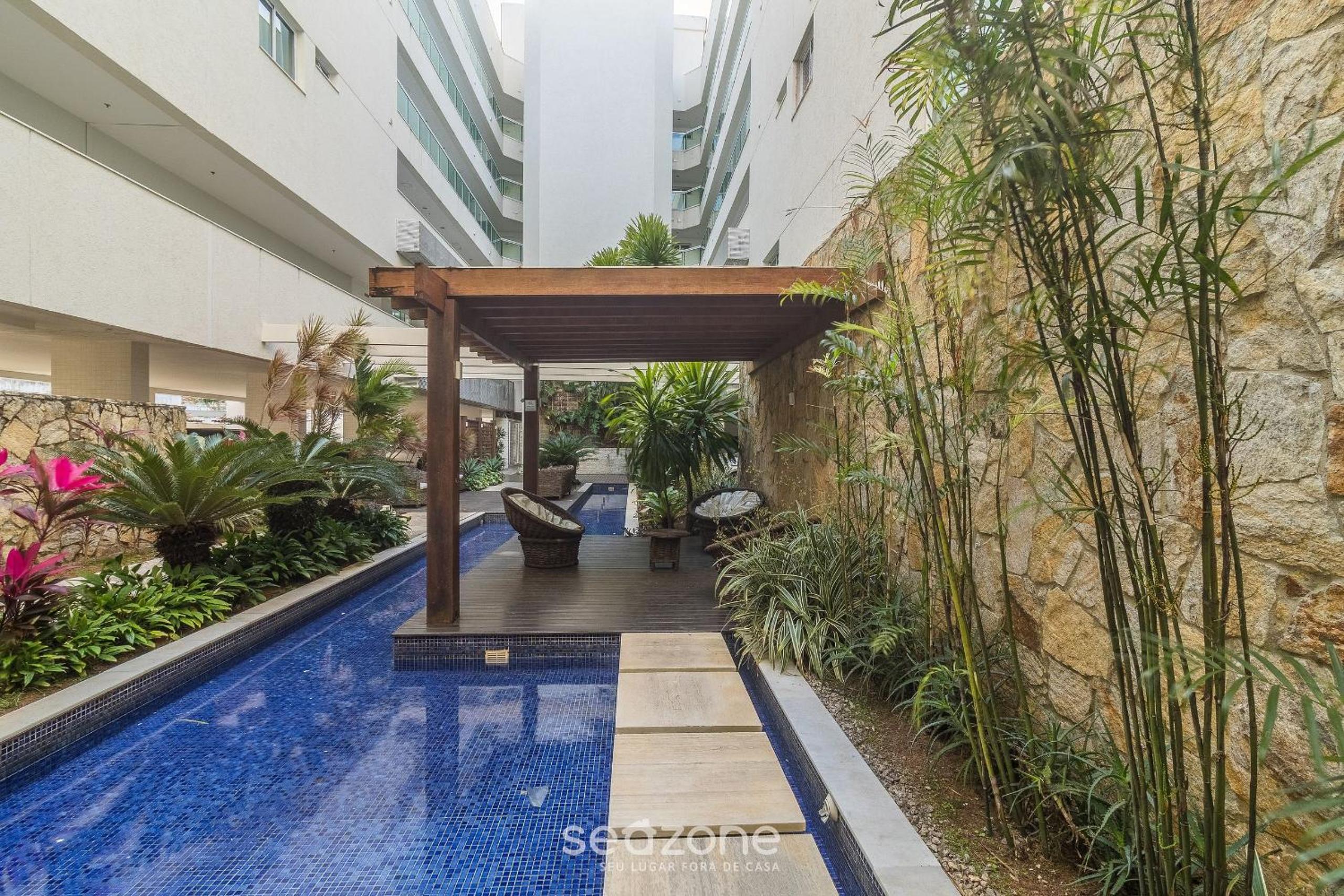 1 Bedroom Apartment in Oceanfront Condo MNDA0217
