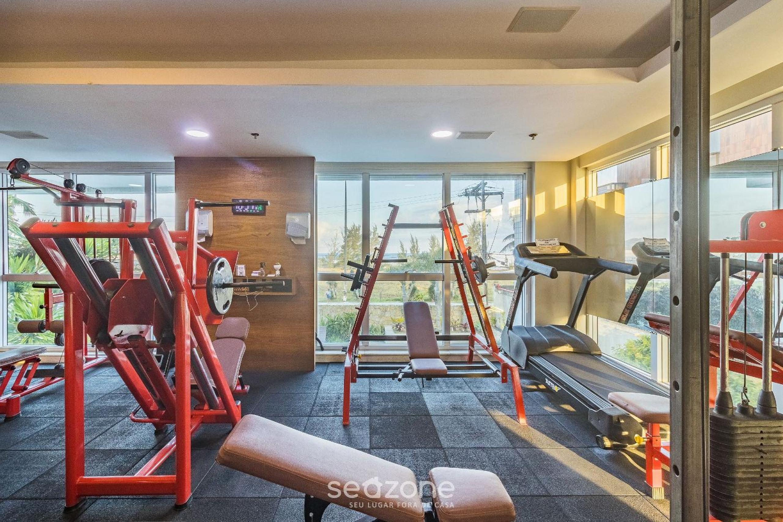 1 Bedroom Apartment in Oceanfront Condo MNDA0217
