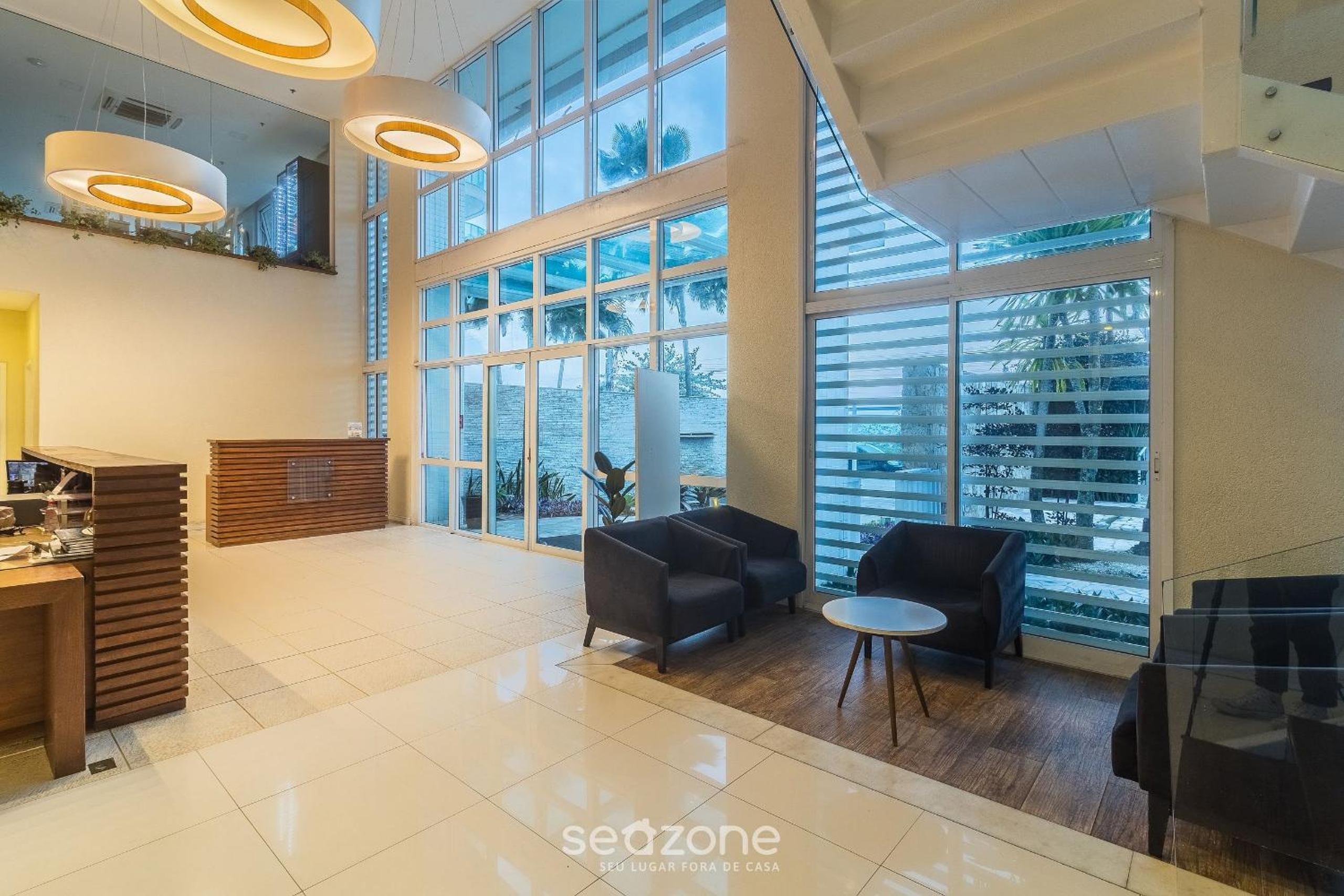 1 Bedroom Apartment in Oceanfront Condo MNDA0217